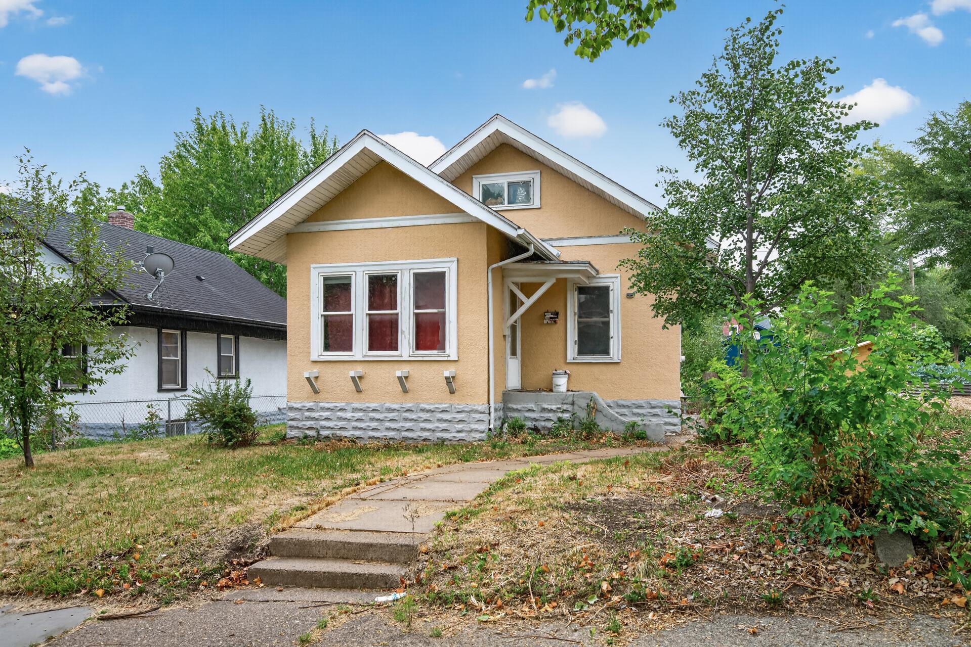 3455 Girard Avenue N Property Photo 16