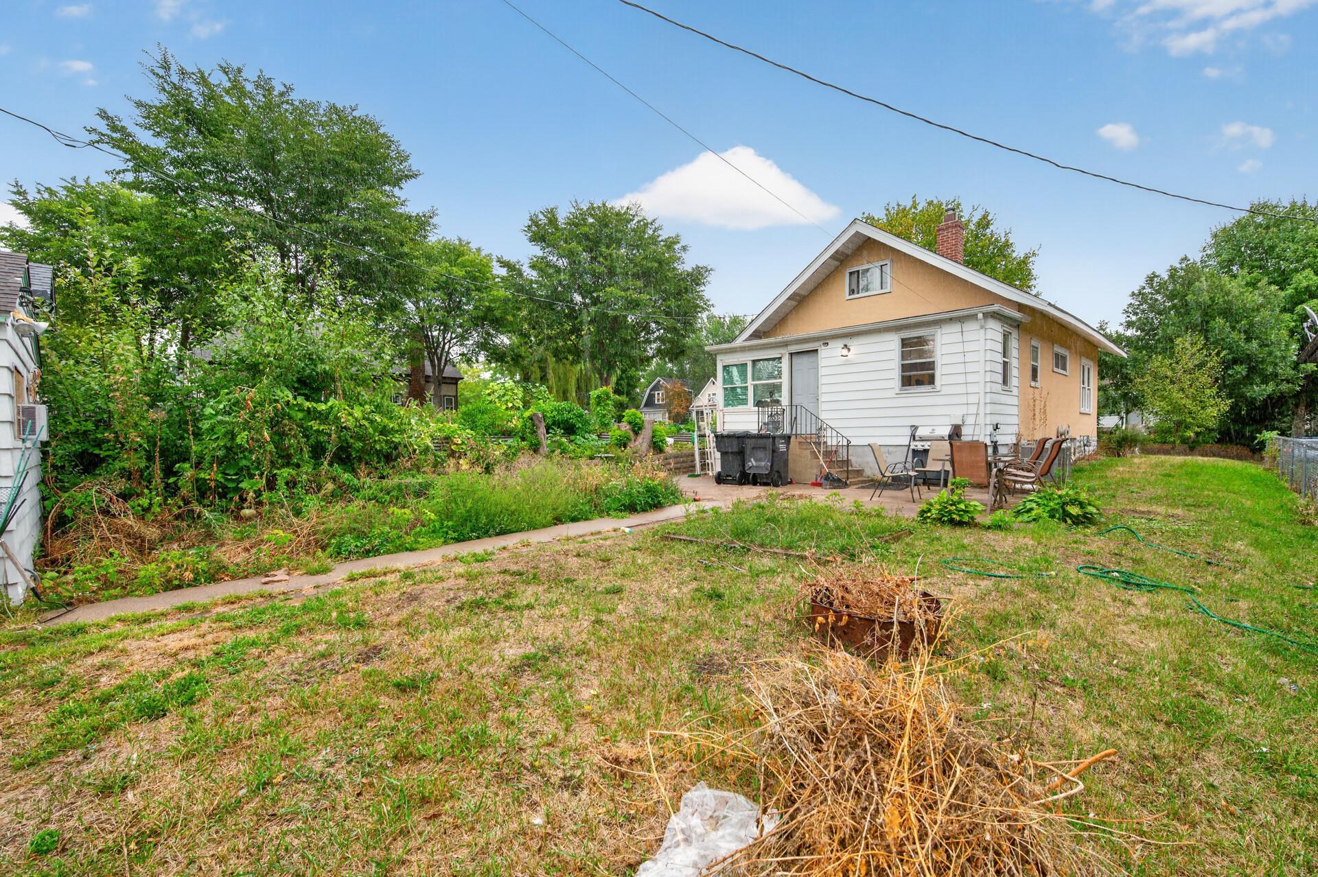 3455 Girard Avenue N Property Photo 19