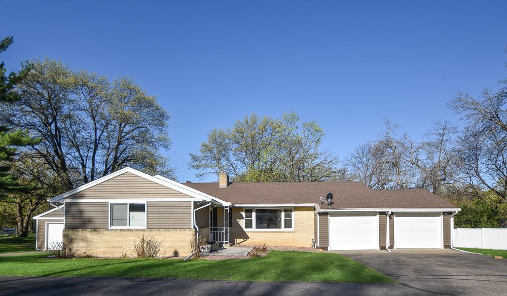 1306 Hillcrest Drive Ne Property Photo 1