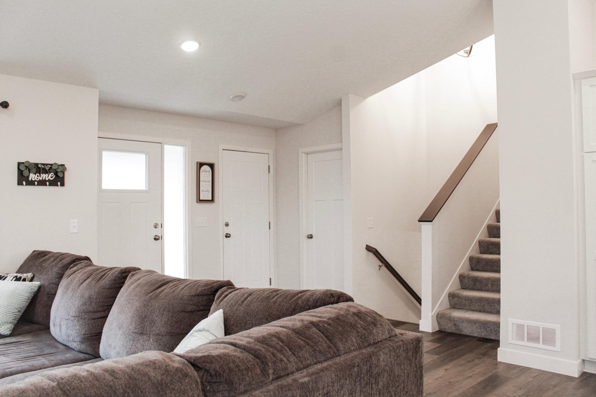 9989 14th Circle Ne Property Photo 5