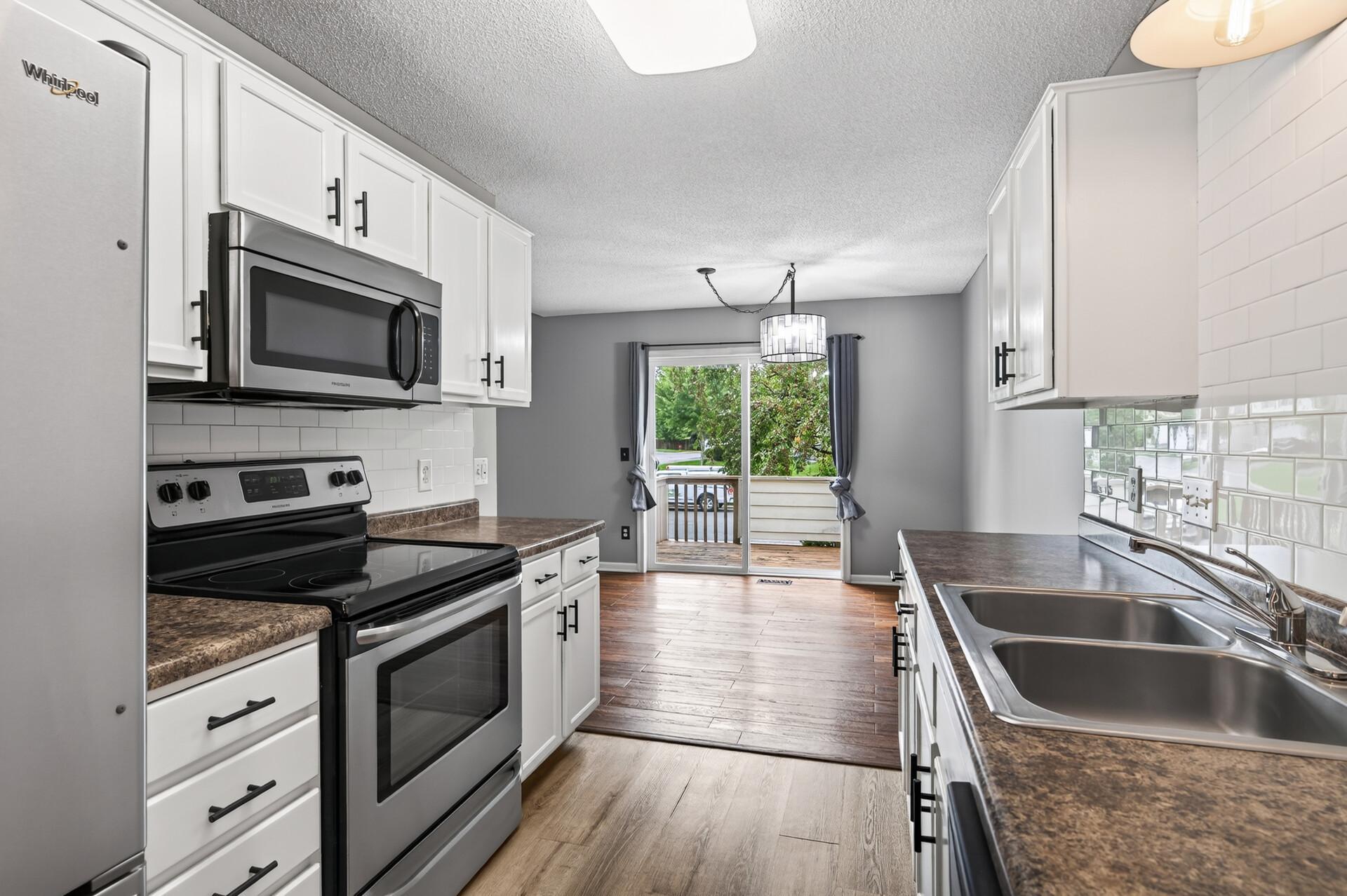 13821 Edgewood Avenue Property Photo 8