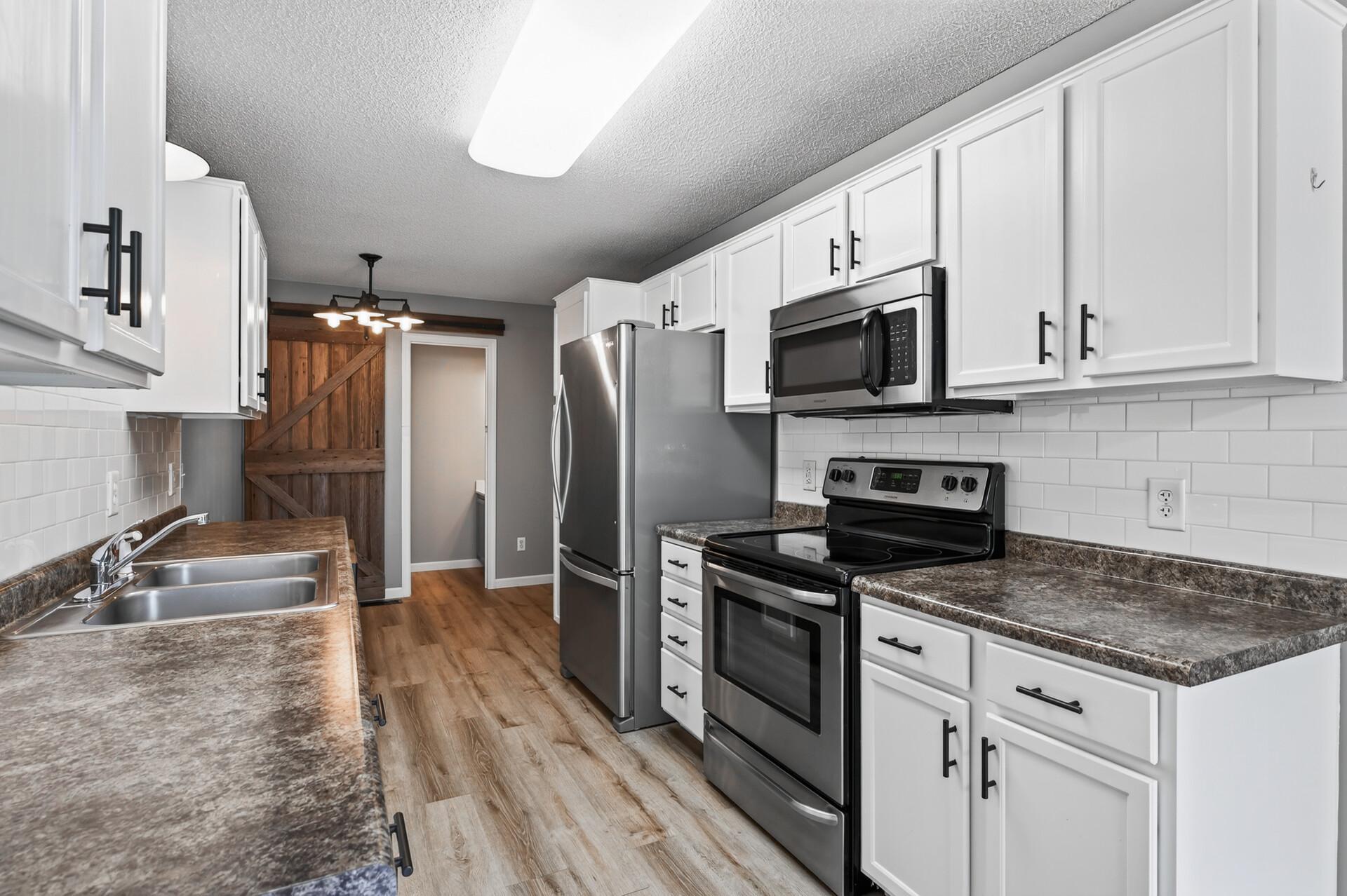 13821 Edgewood Avenue Property Photo 9