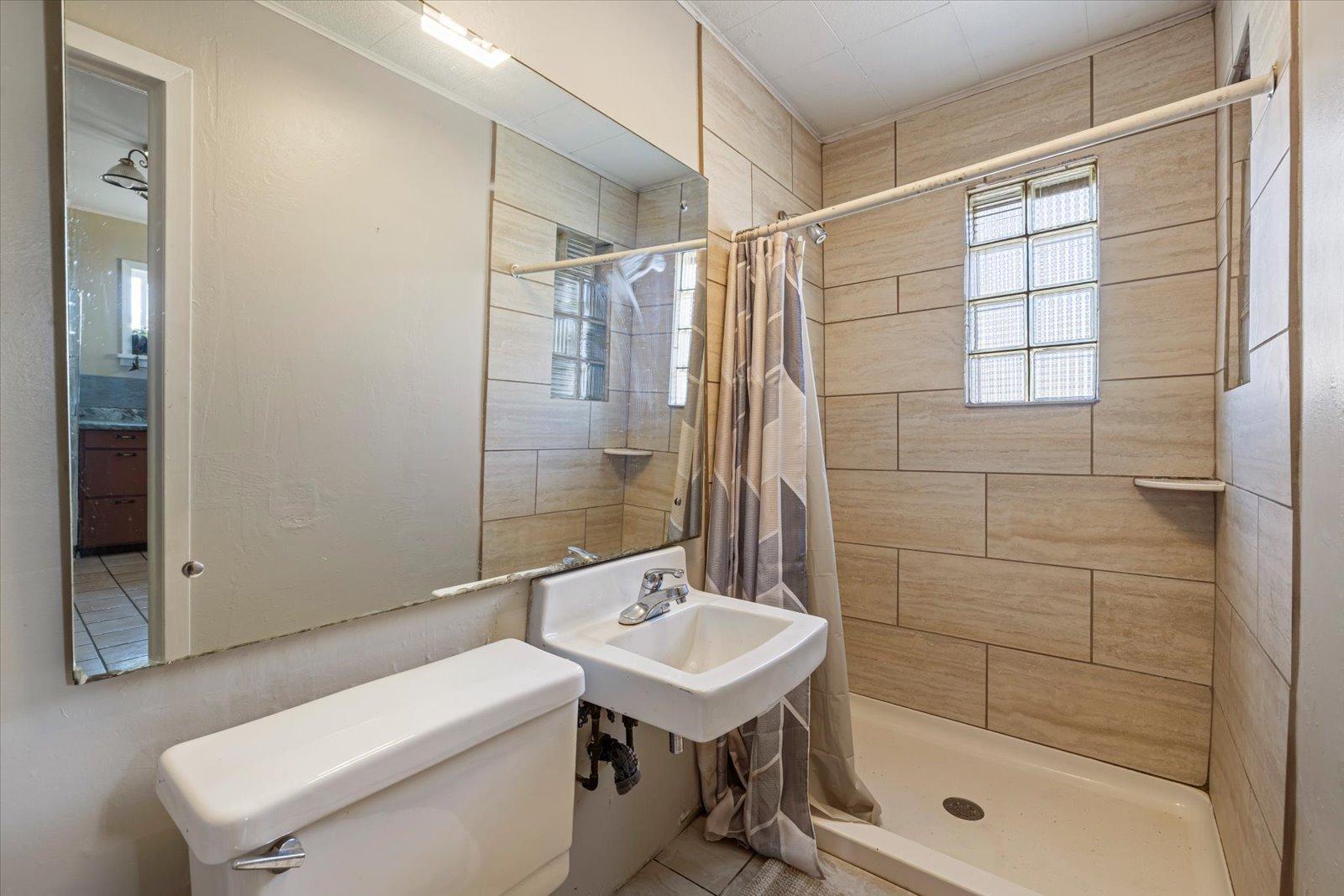 429 S 4th Avenue E Property Photo 14