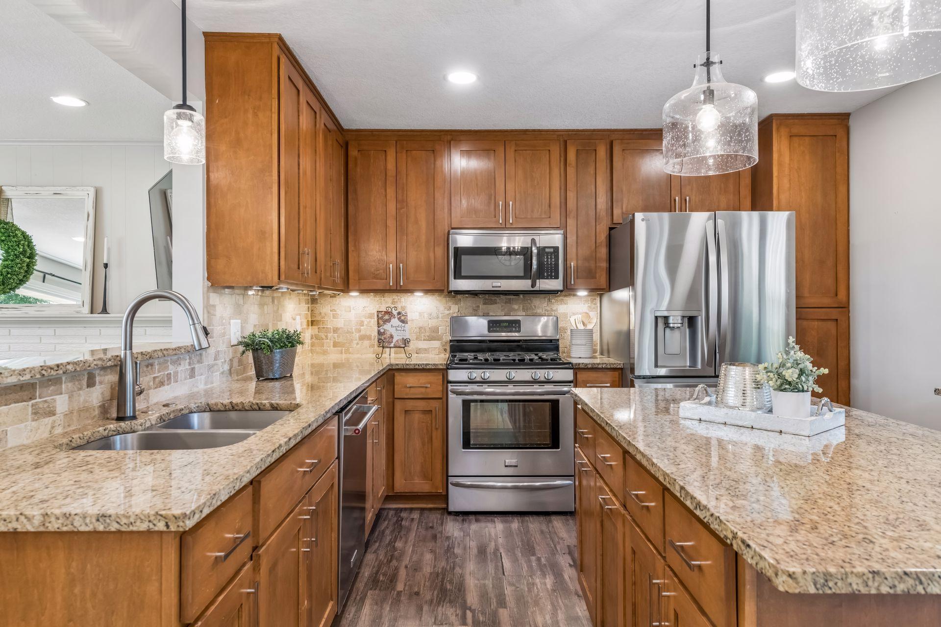 7116 Bristol Boulevard Property Photo 4