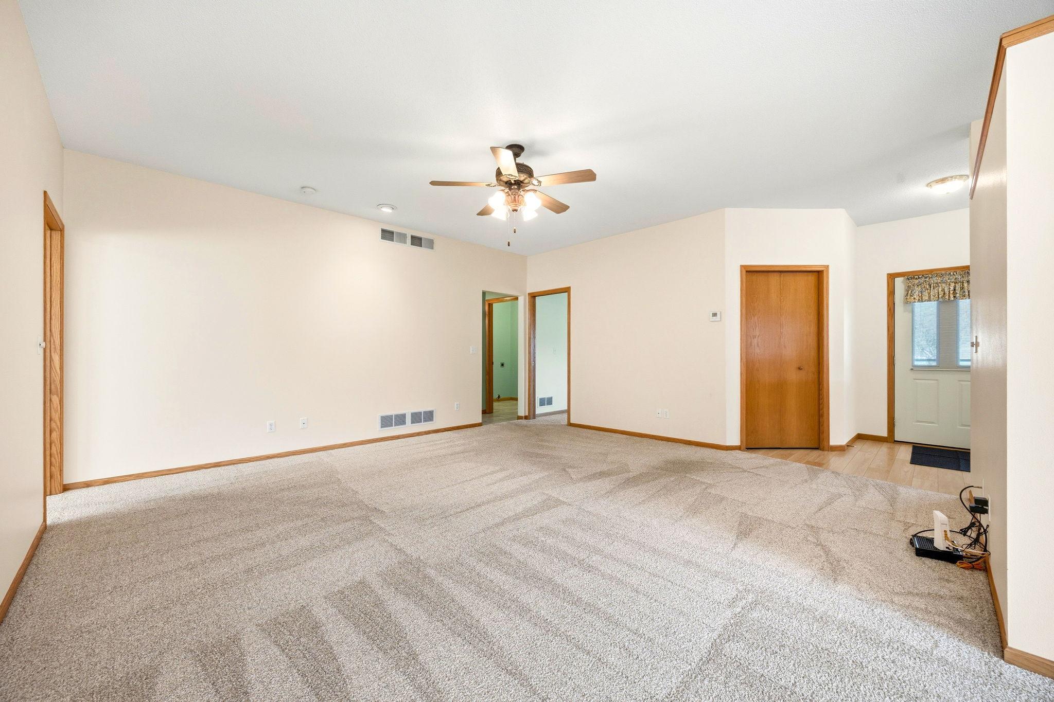 195 Goldfinch Lane Property Photo 12