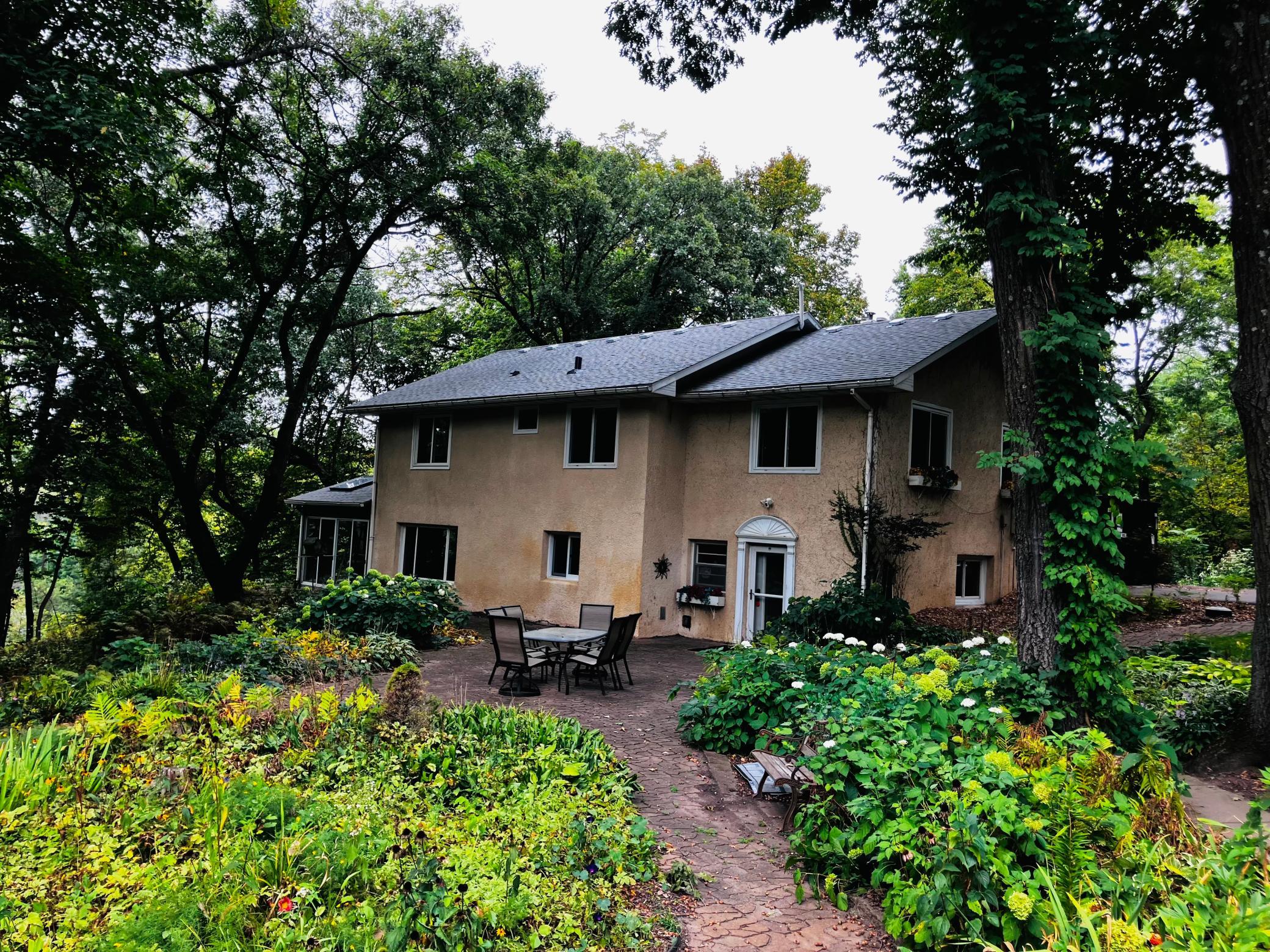 9551 Riverview Road