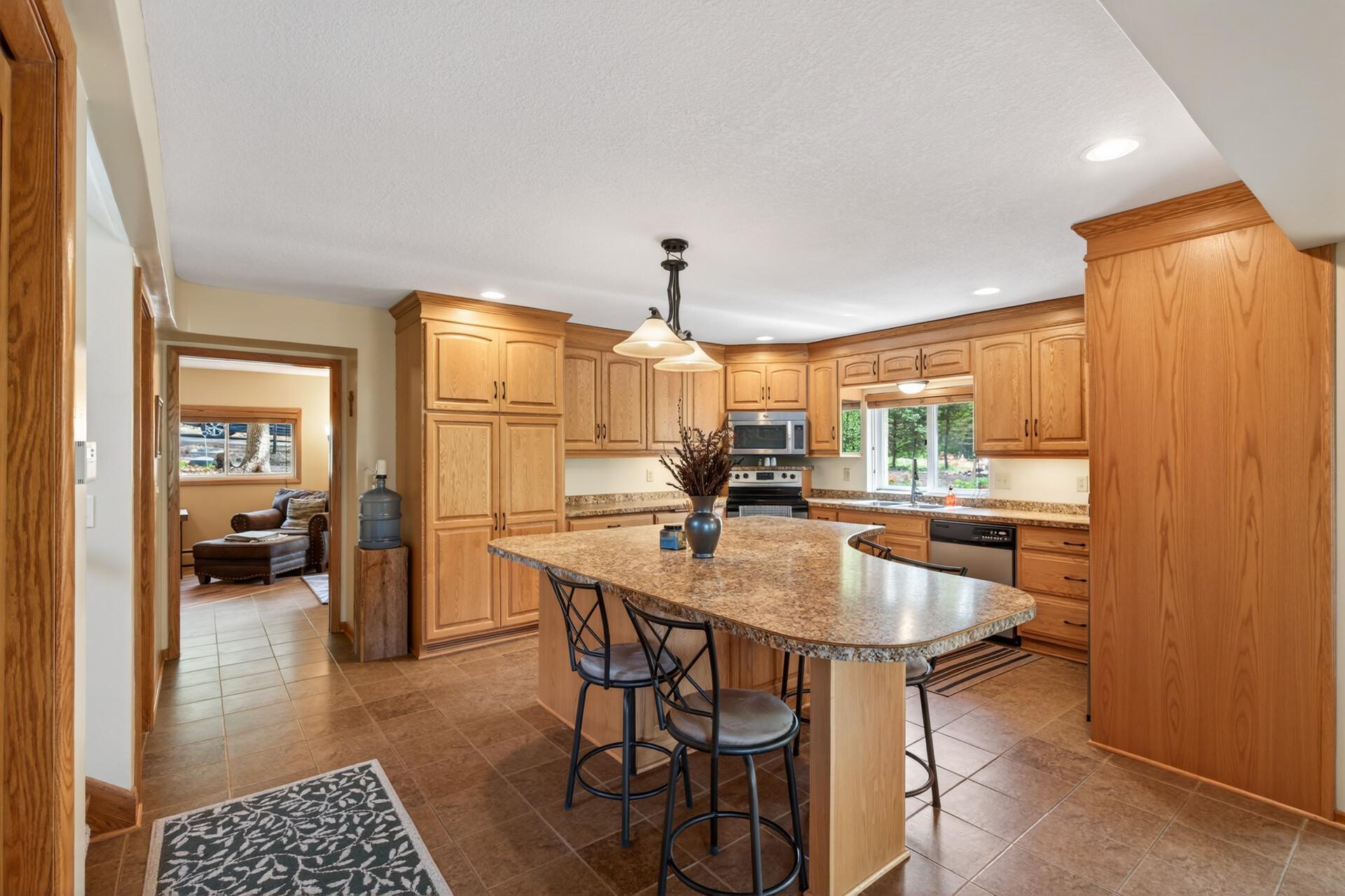 9551 Riverview Road Property Photo 7