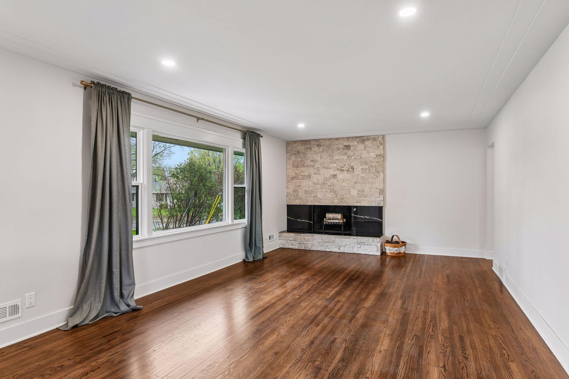 4625 Valley View Road Property Photo 10