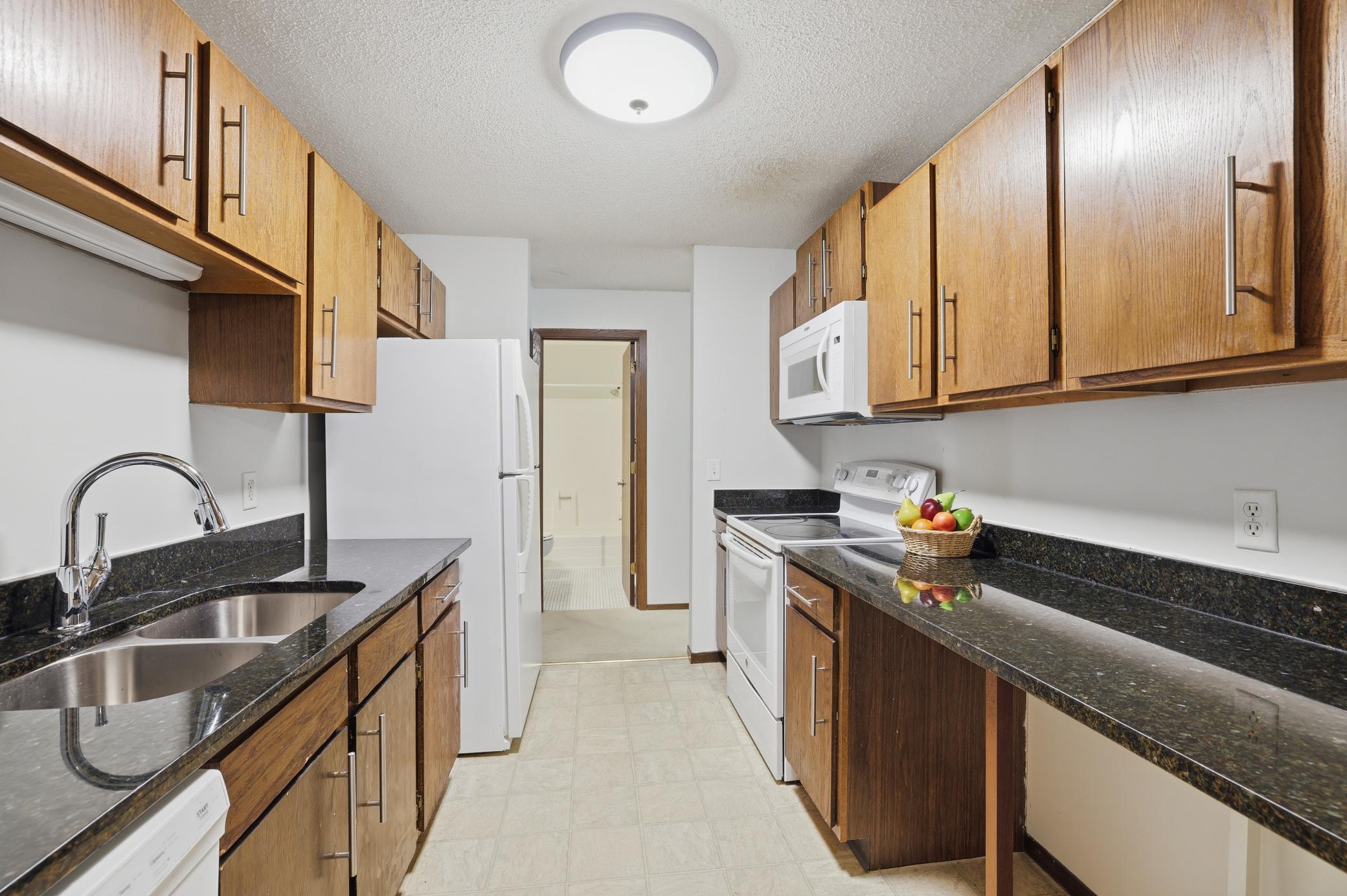 175 County Road B2 E 203 Property Photo 1