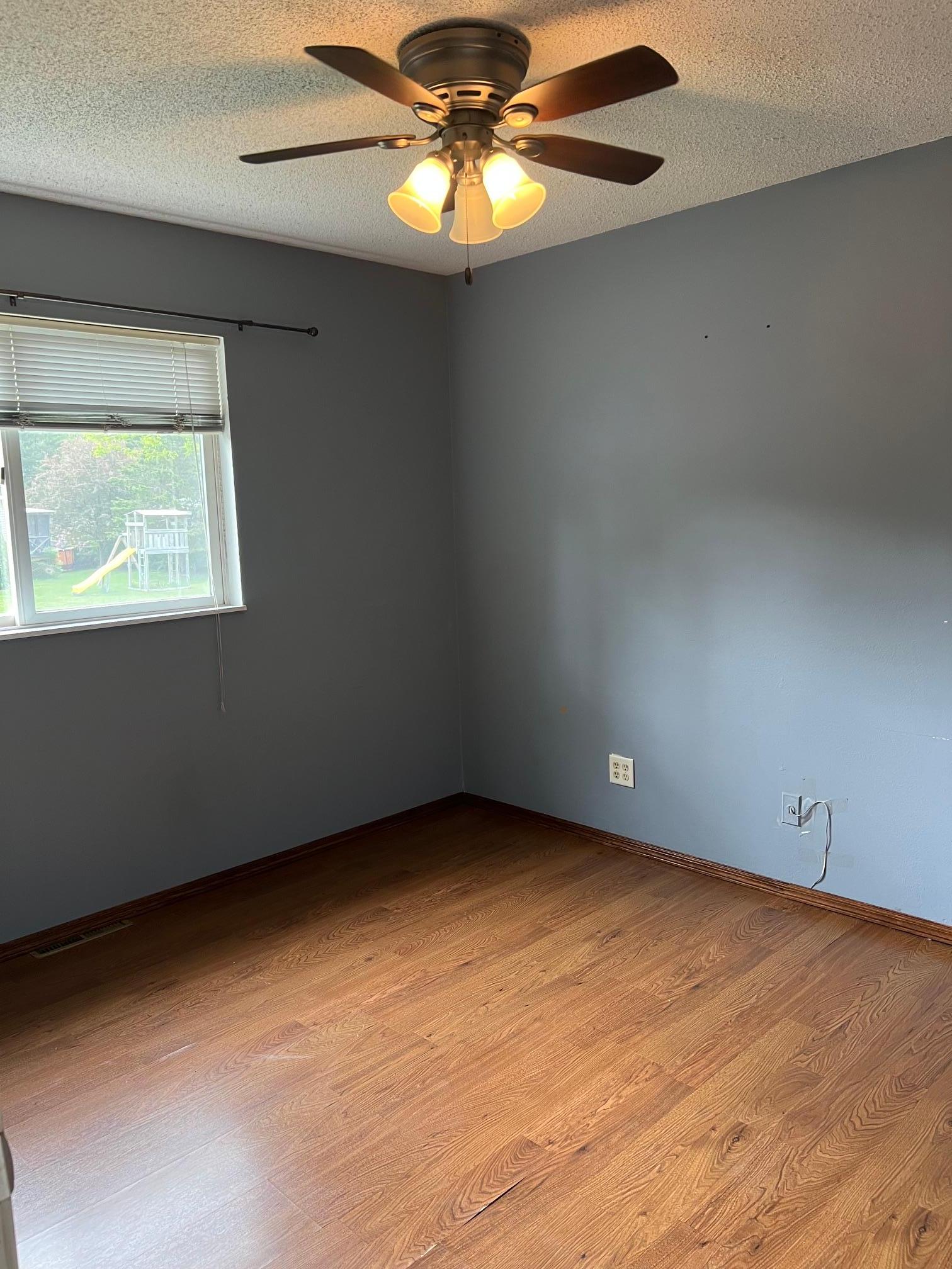 129 Nelson Street E Property Photo 18