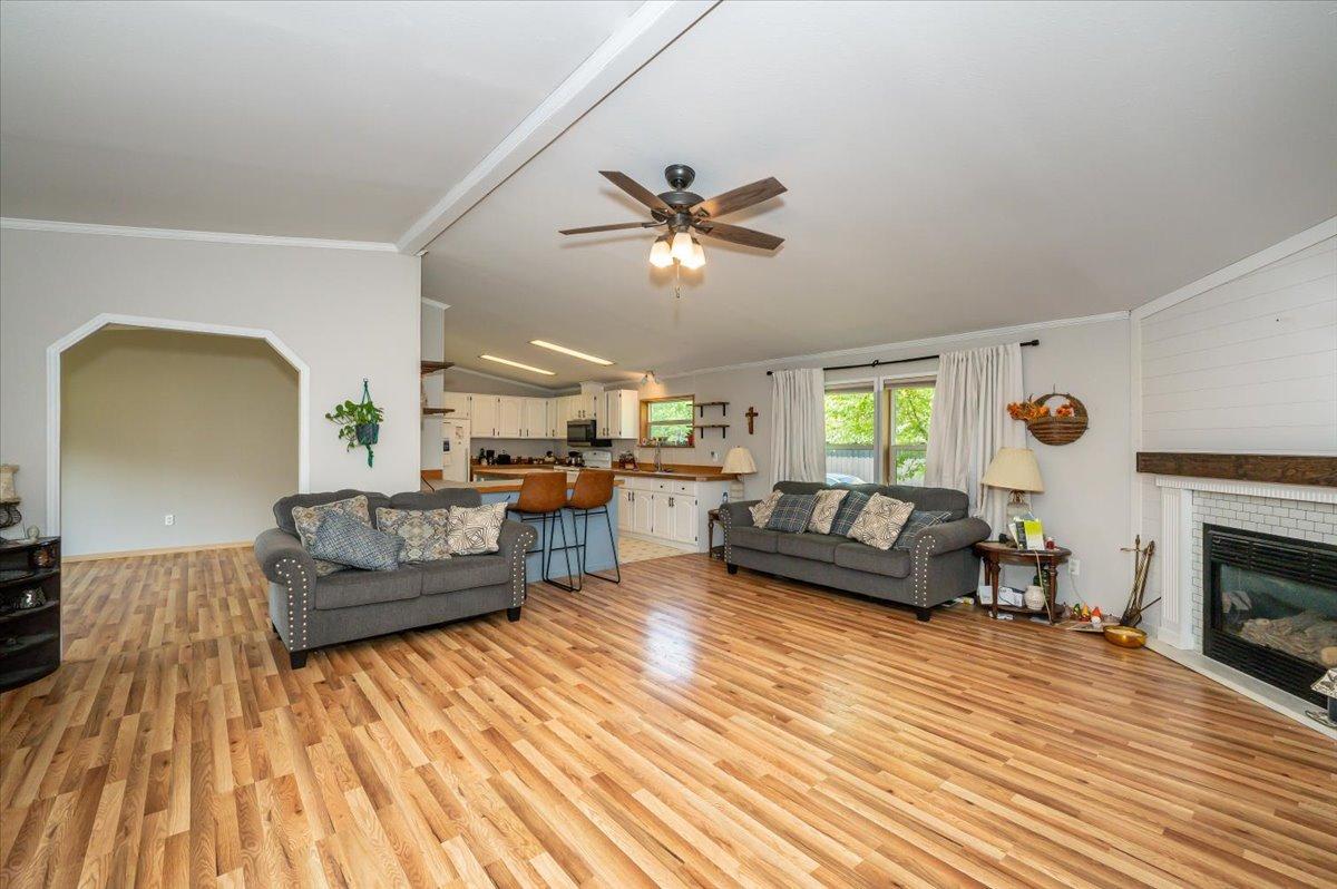 4612 E Valley Brook Road Property Photo 6