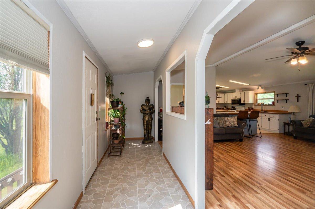 4612 E Valley Brook Road Property Photo 9
