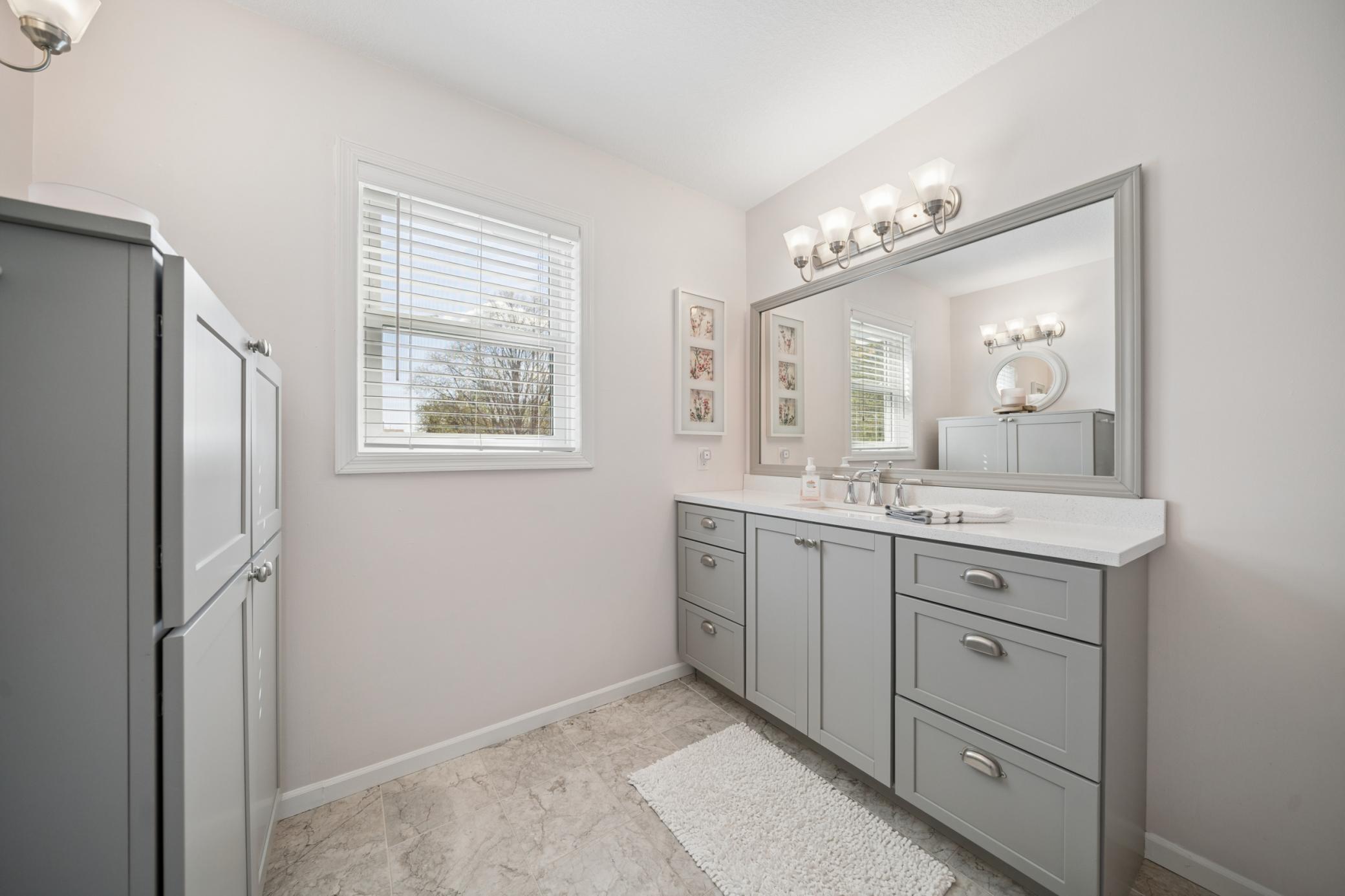 313 Chancery Lane Property Photo 28