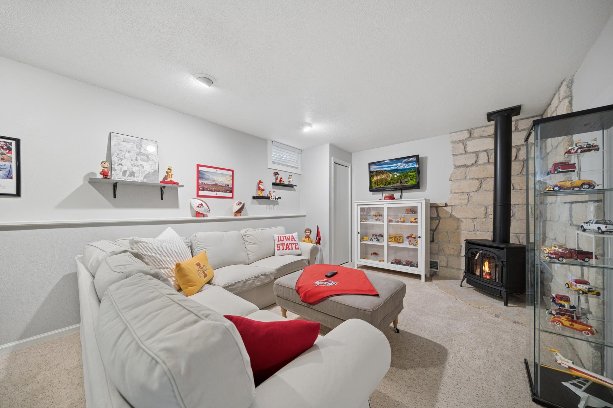 313 Chancery Lane Property Photo 33