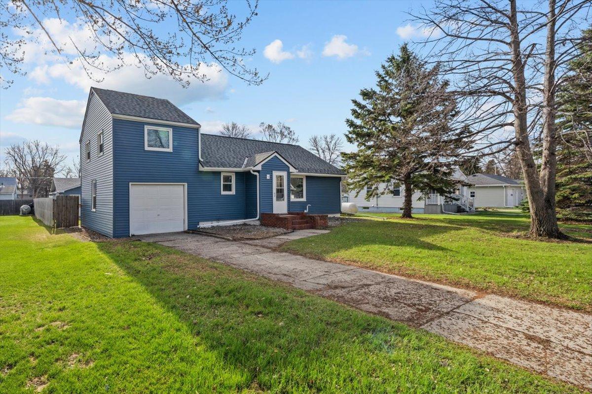 515 5th Street Property Photo 8
