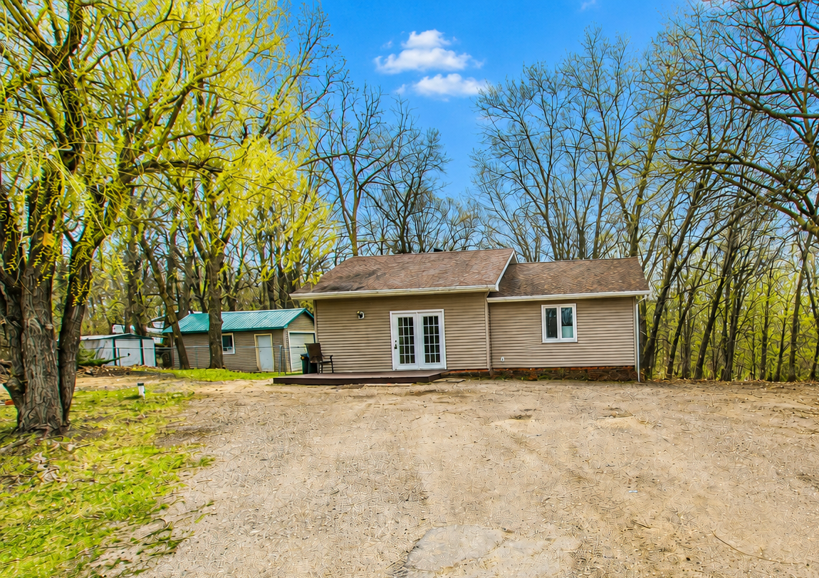 41922 County Highway 38 Property Photo 1
