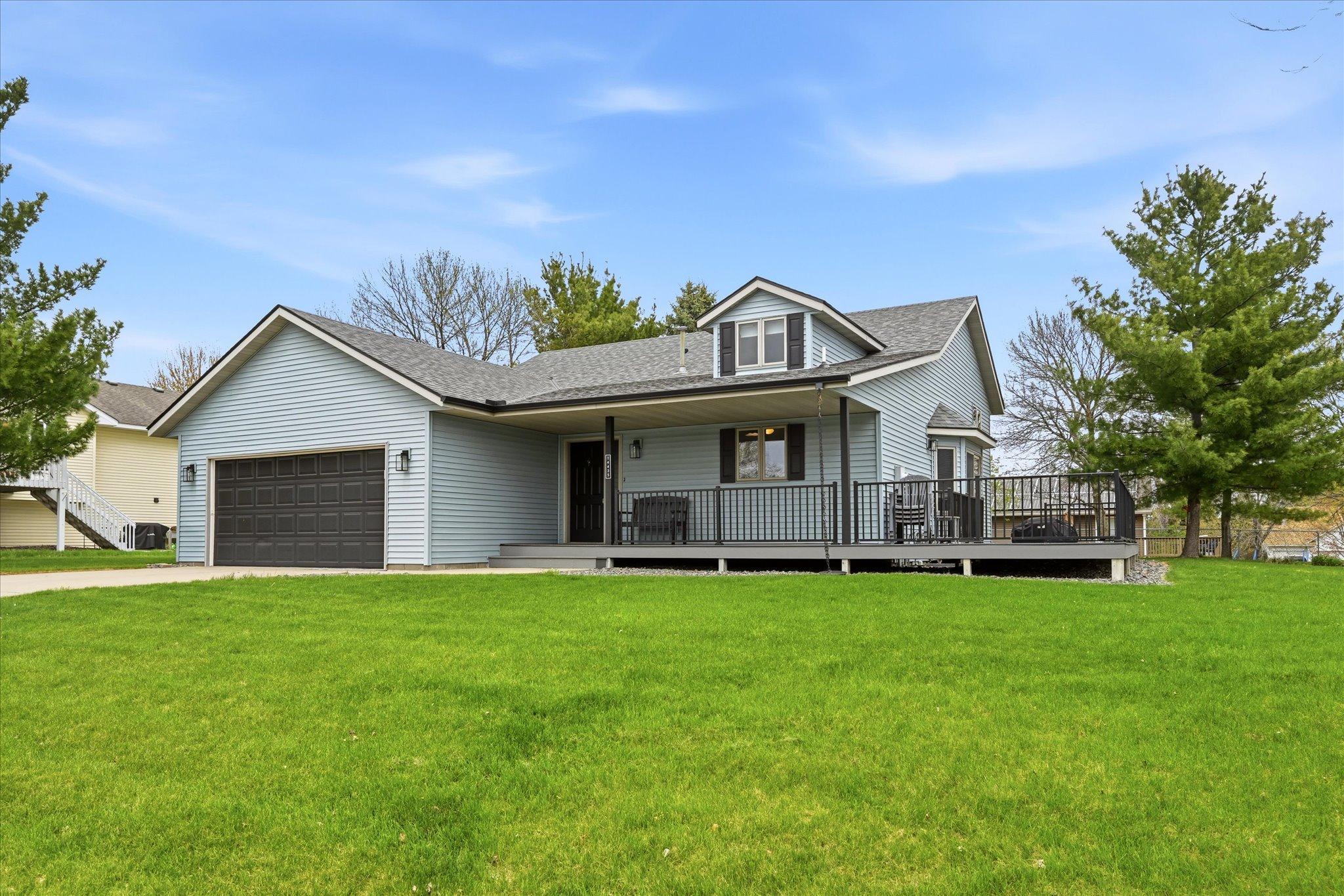14435 Pineview Drive Property Photo 1