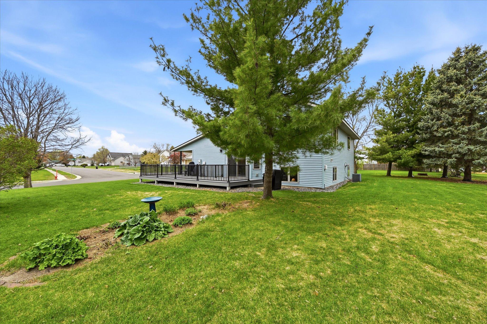 14435 Pineview Drive Property Photo 3