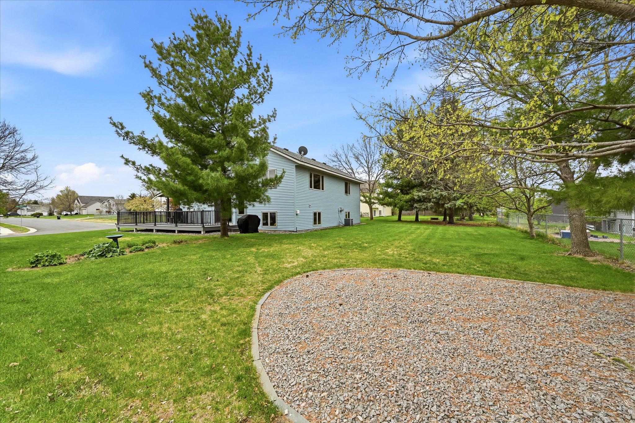 14435 Pineview Drive Property Photo 5