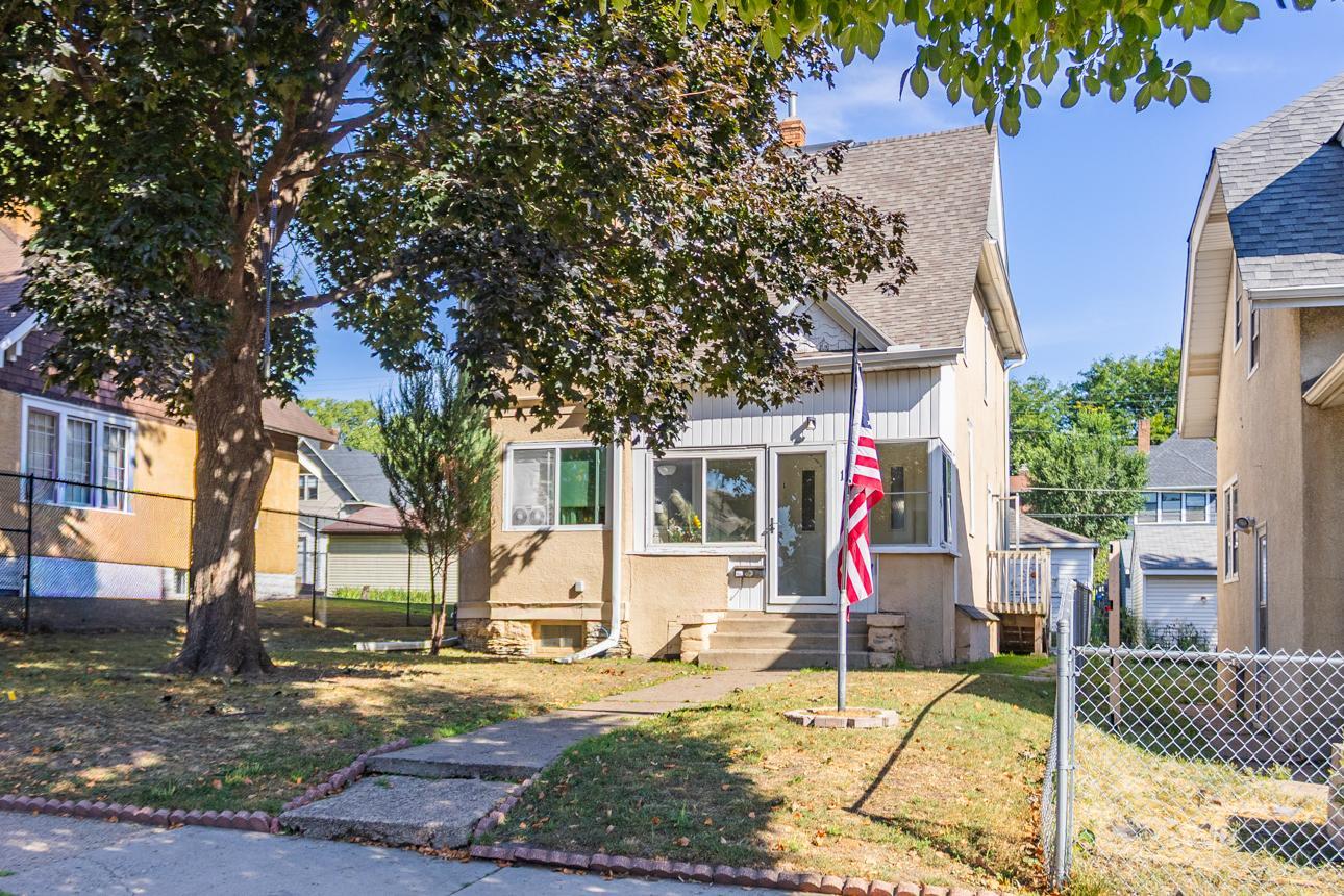 1119 Charles Avenue Property Photo 1