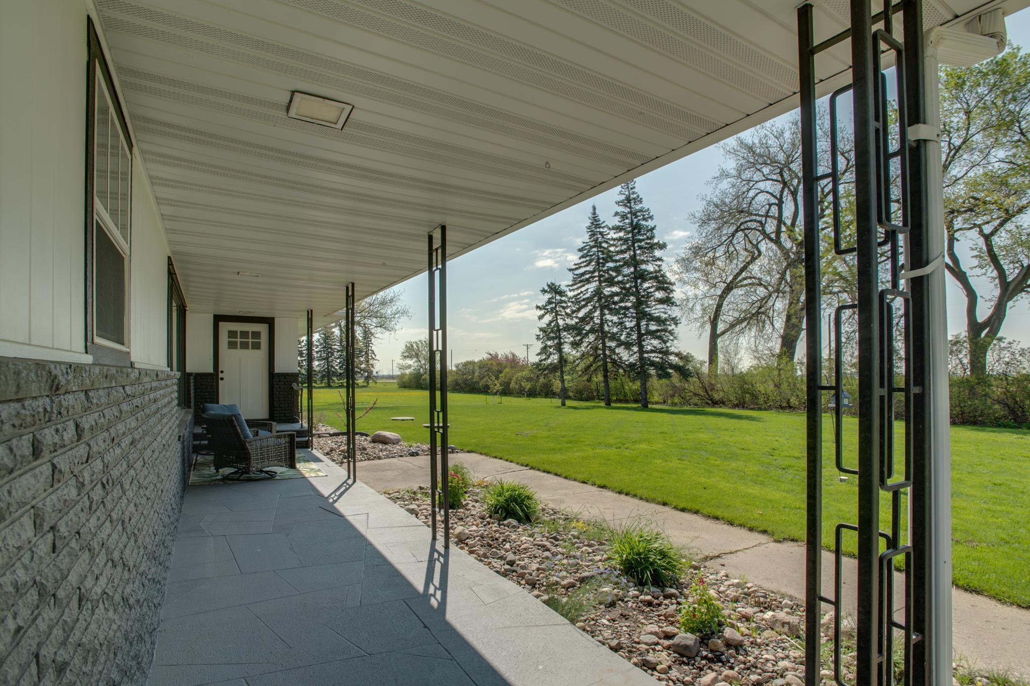 6894 150th Avenue N Property Photo 9
