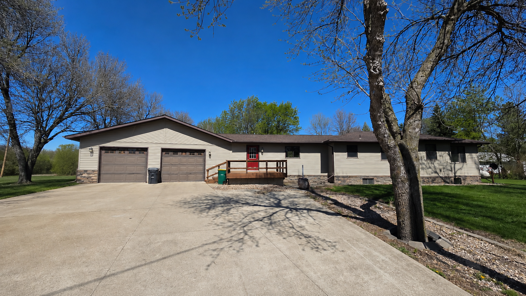211 13th Street Property Photo 1