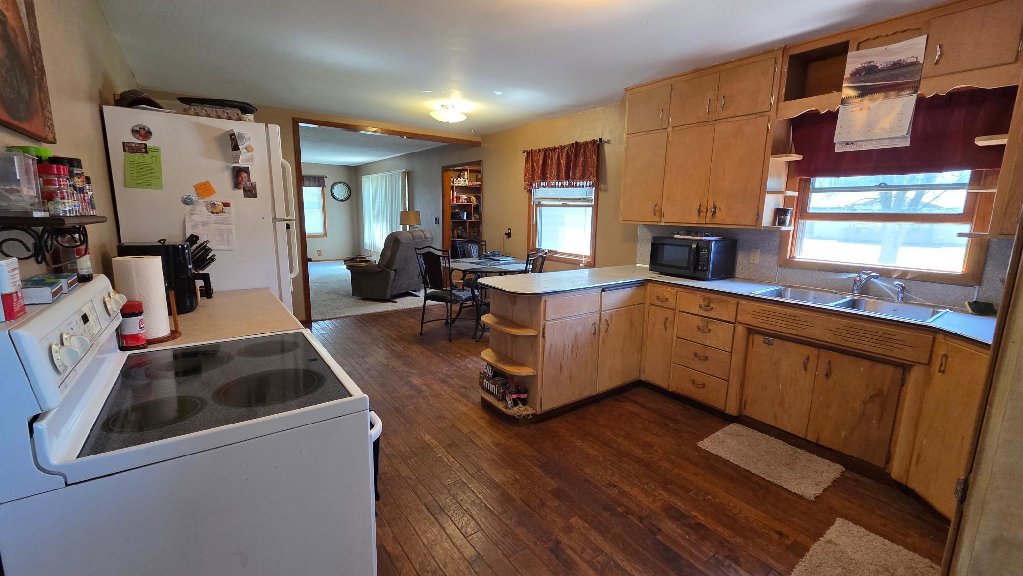 211 13th Street Property Photo 4