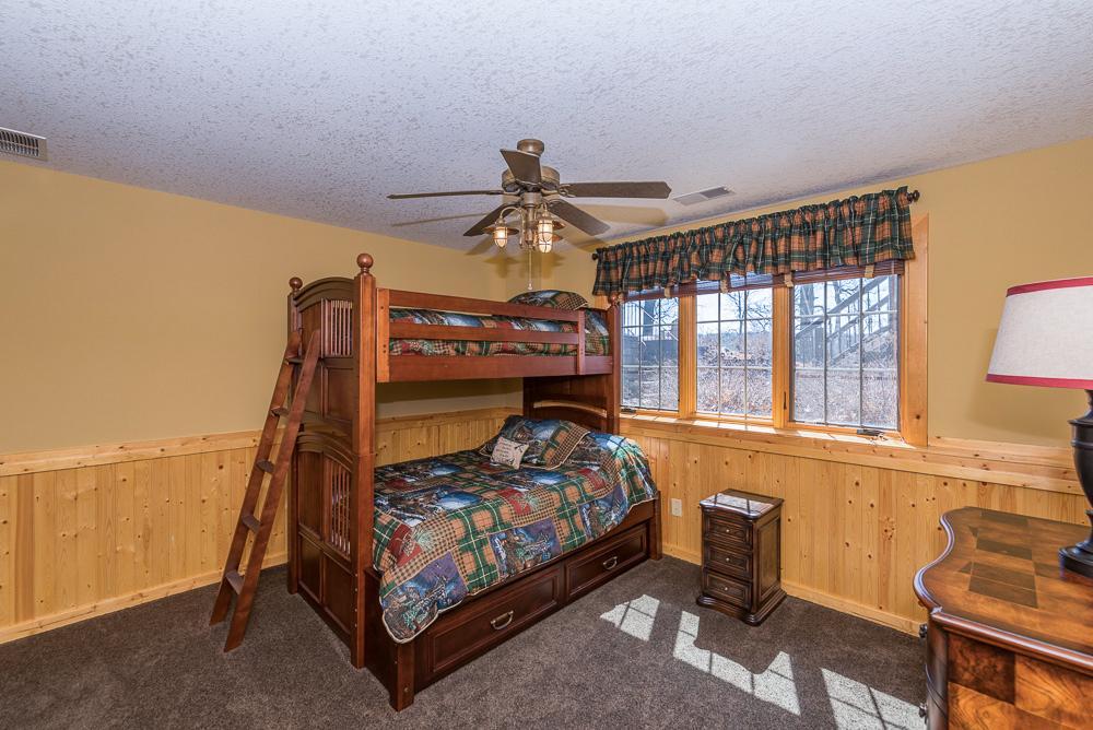 52823 Loon Avenue Property Photo 46