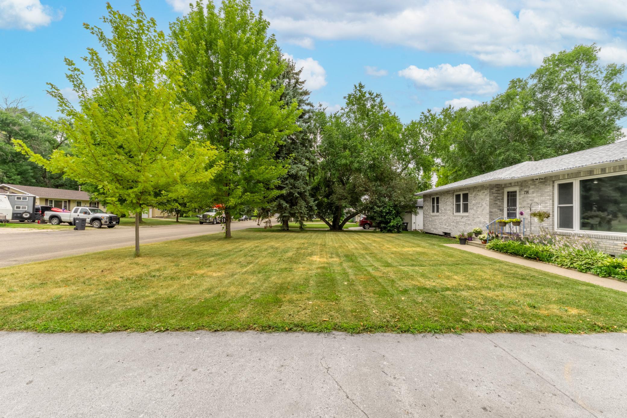 714 10th Street Property Photo 3
