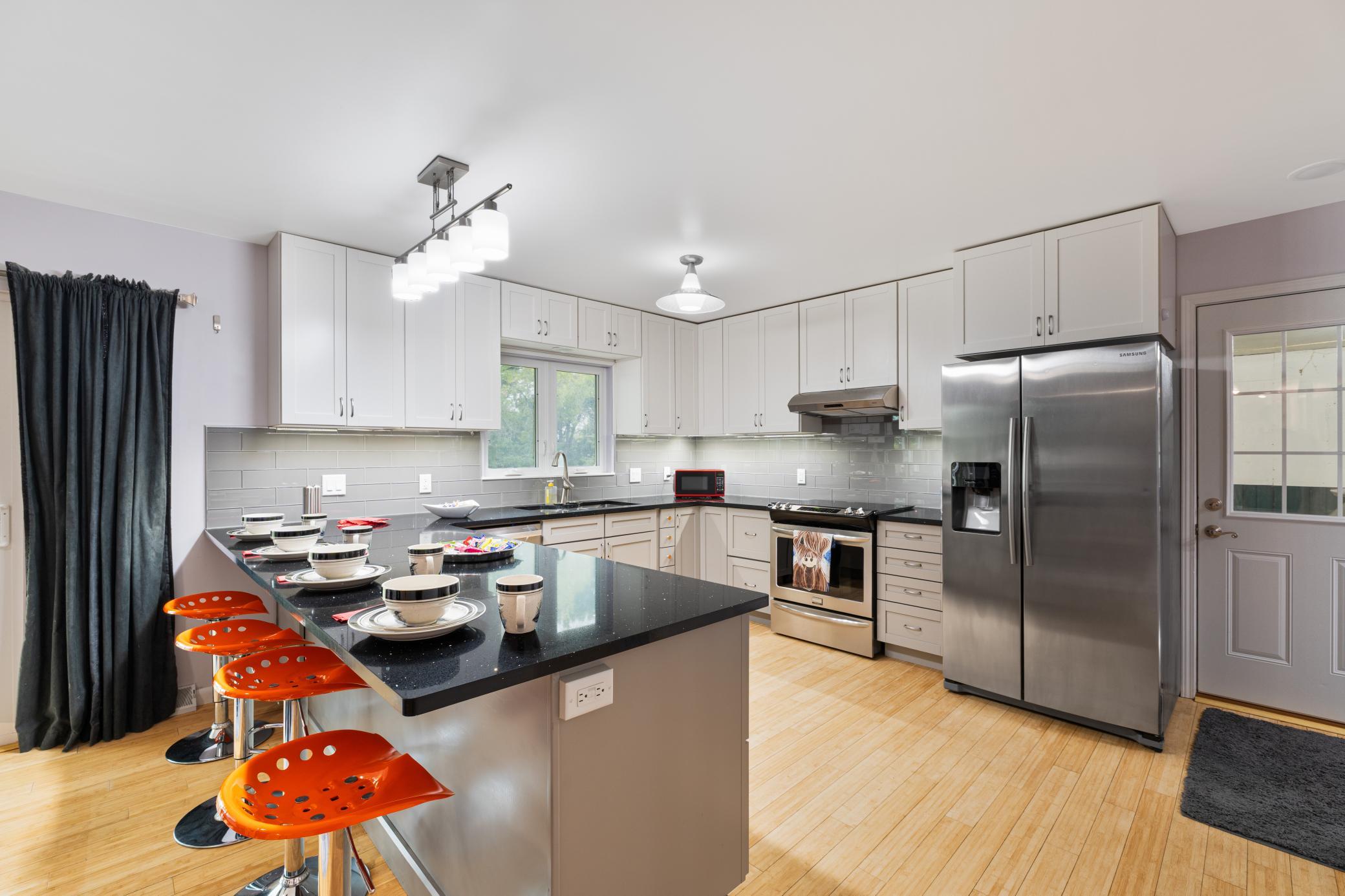 714 10th Street Property Photo 4