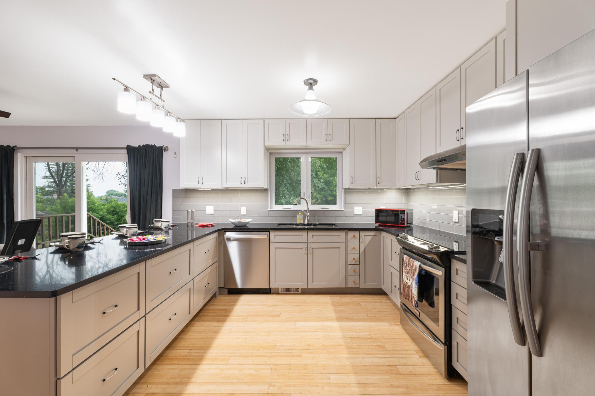 714 10th Street Property Photo 5