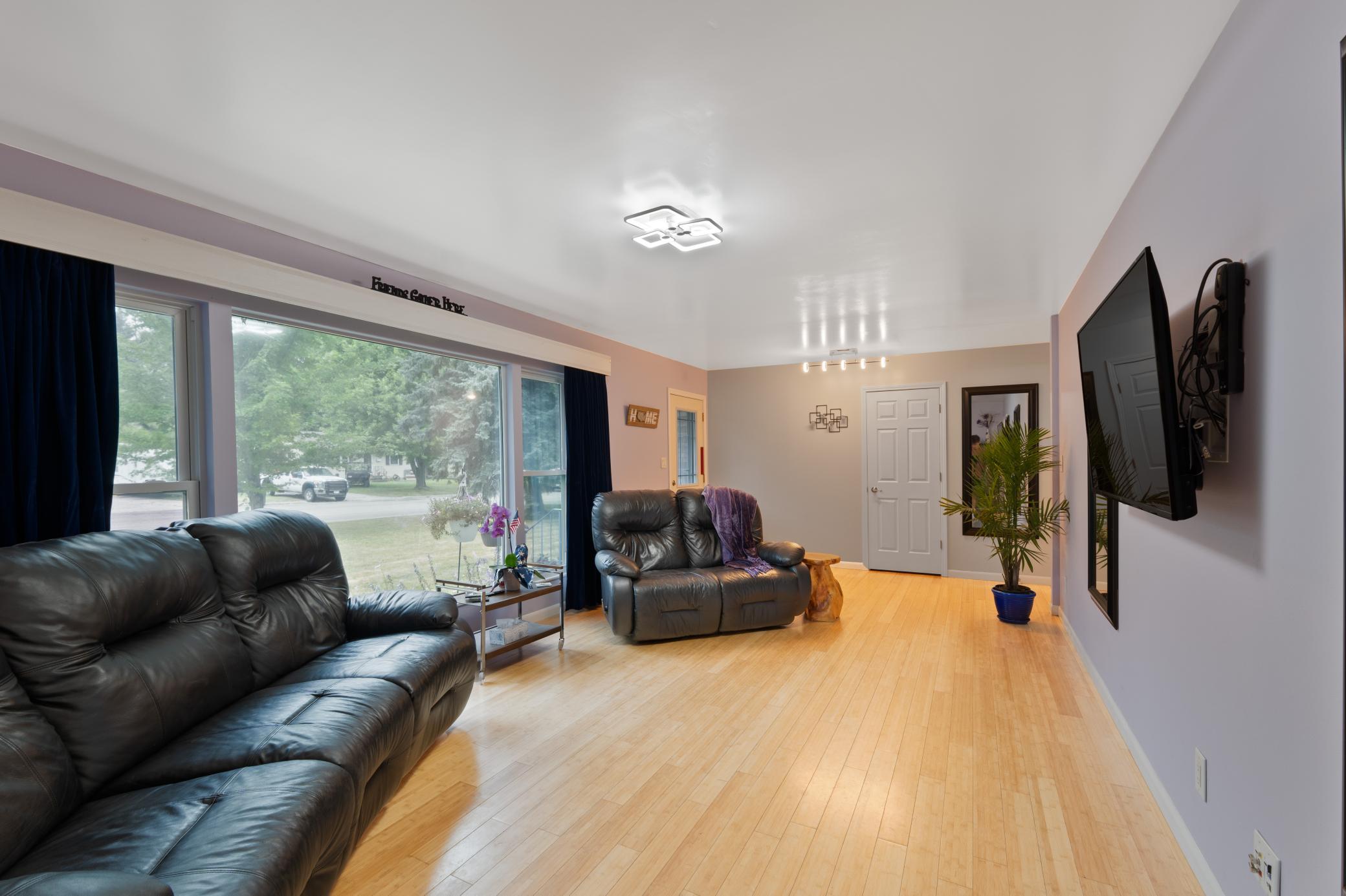714 10th Street Property Photo 8