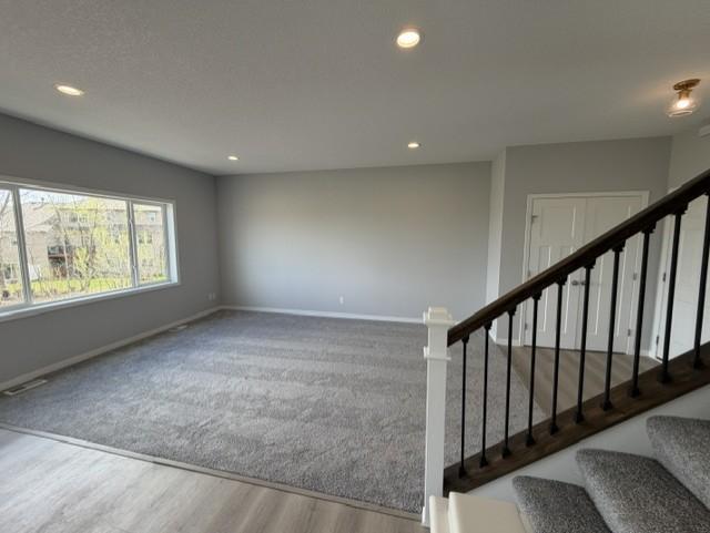 981 45th Avenue Ne Property Photo 5