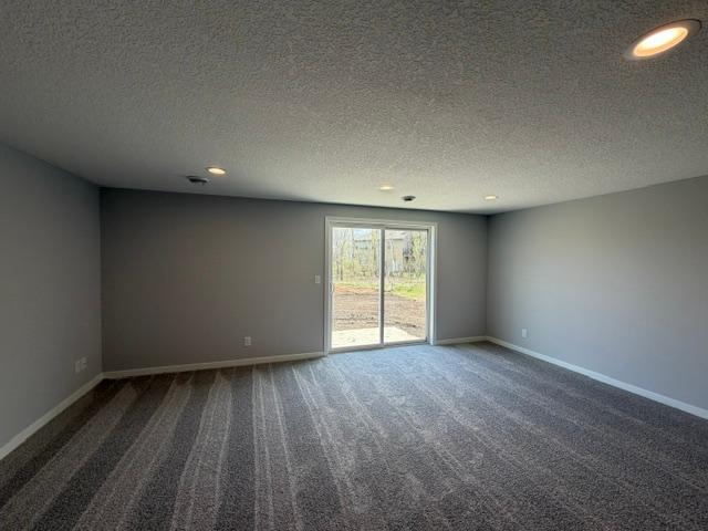 981 45th Avenue Ne Property Photo 44