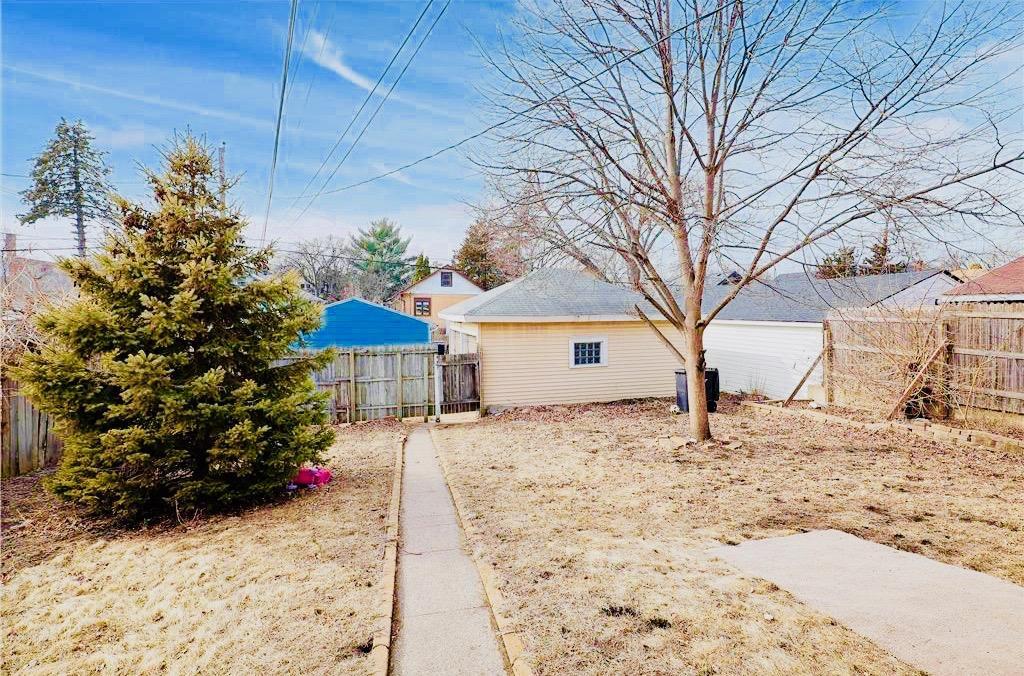 3724 Bloomington Avenue Property Photo 11