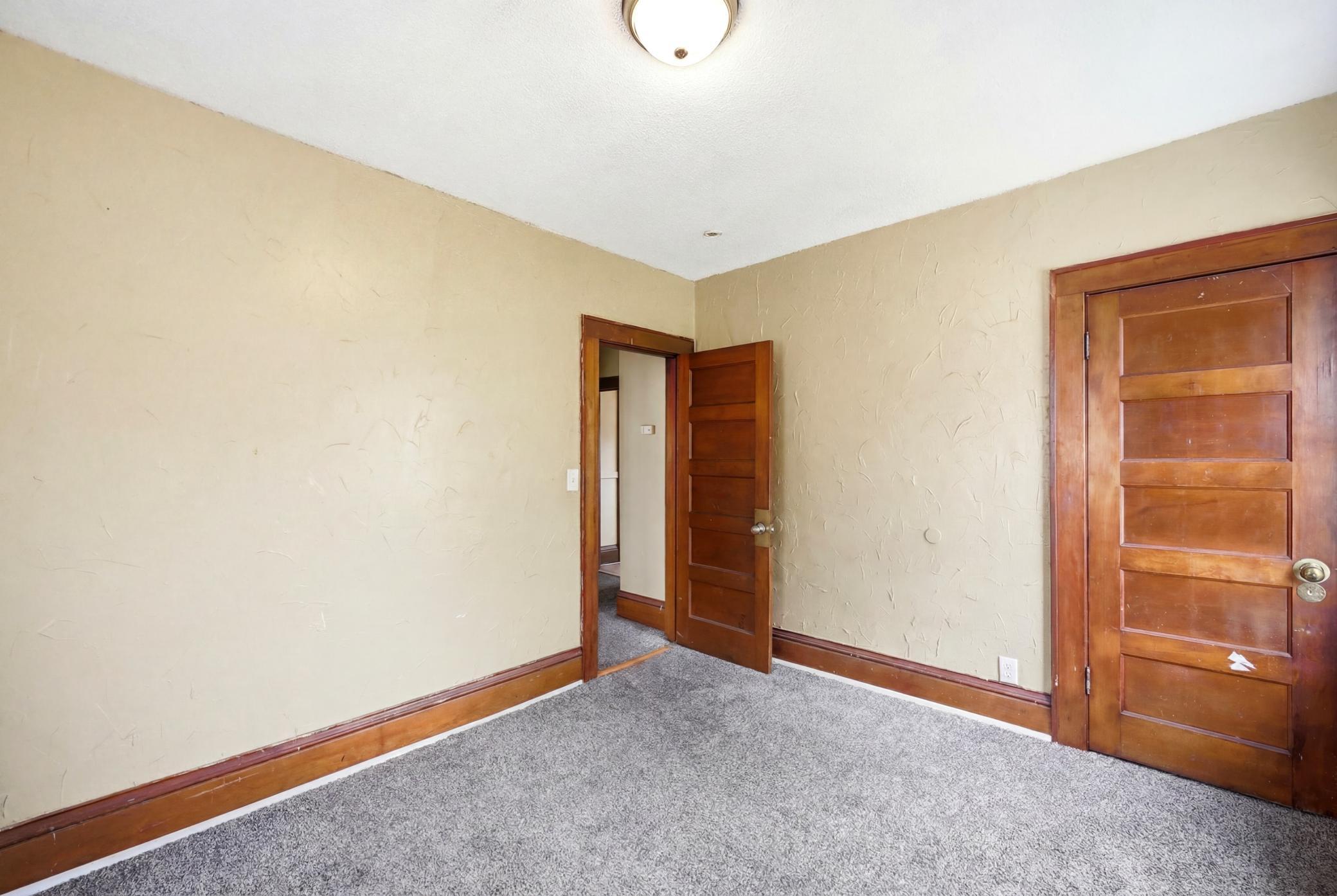 3724 Bloomington Avenue Property Photo 45