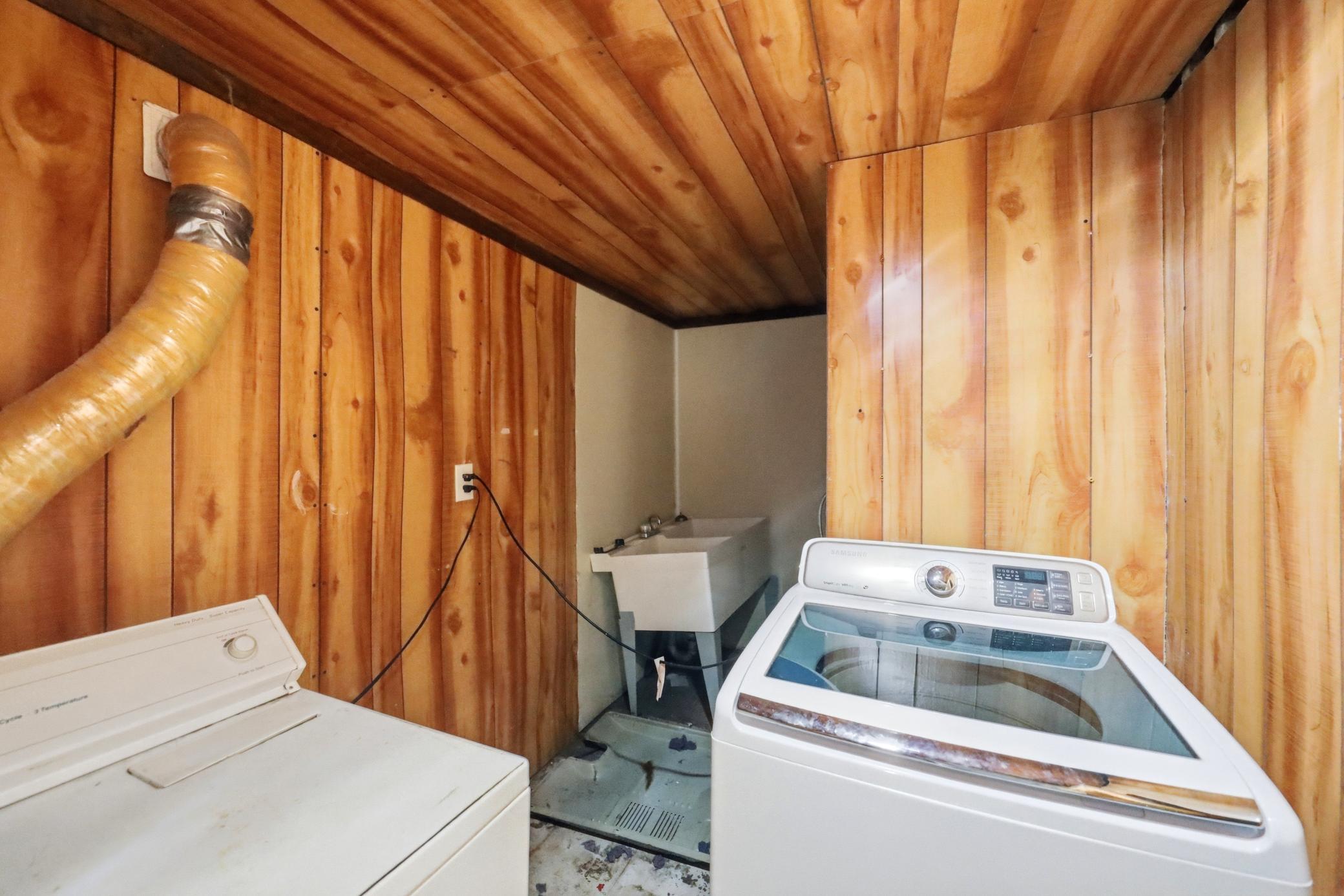 3724 Bloomington Avenue Property Photo 47
