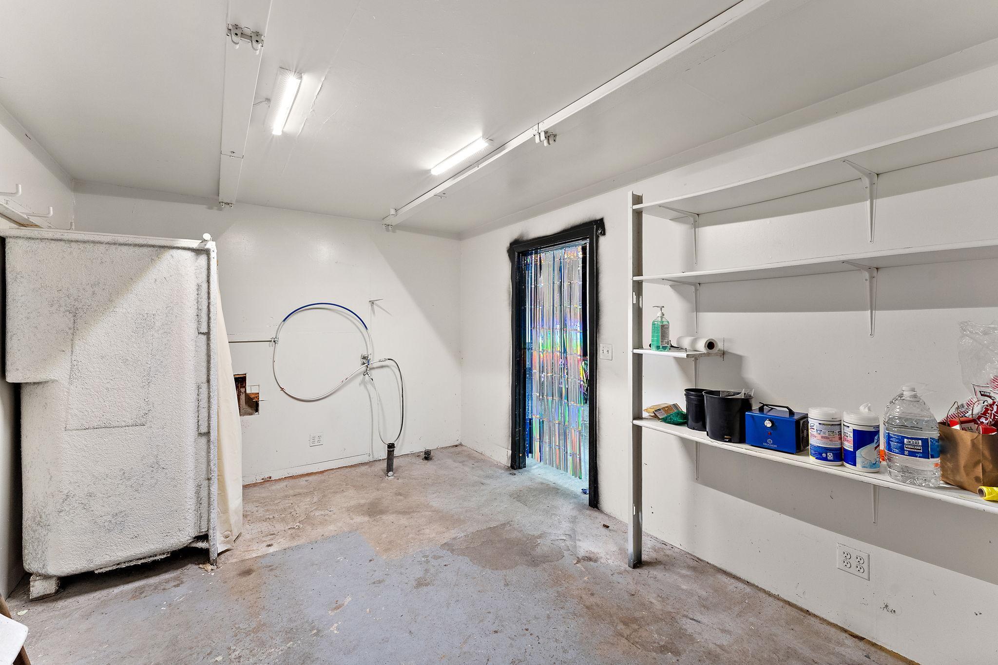 26545 Drew Avenue Property Photo 15