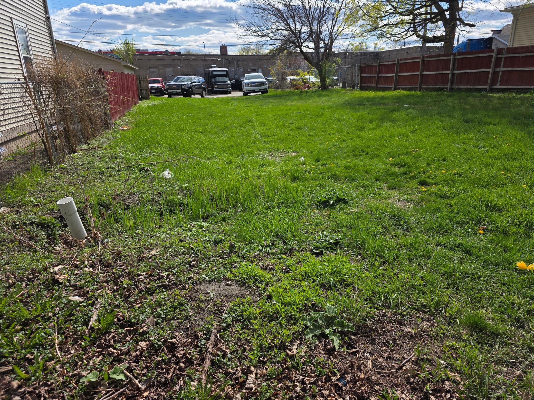 2029 Willow Avenue N Property Photo 1