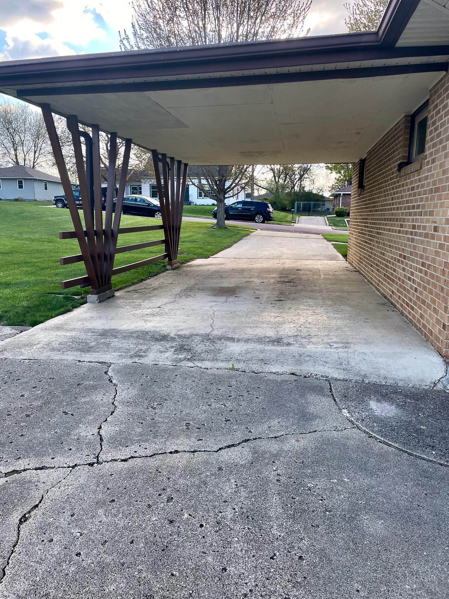 824 Brown Street Property Photo 5
