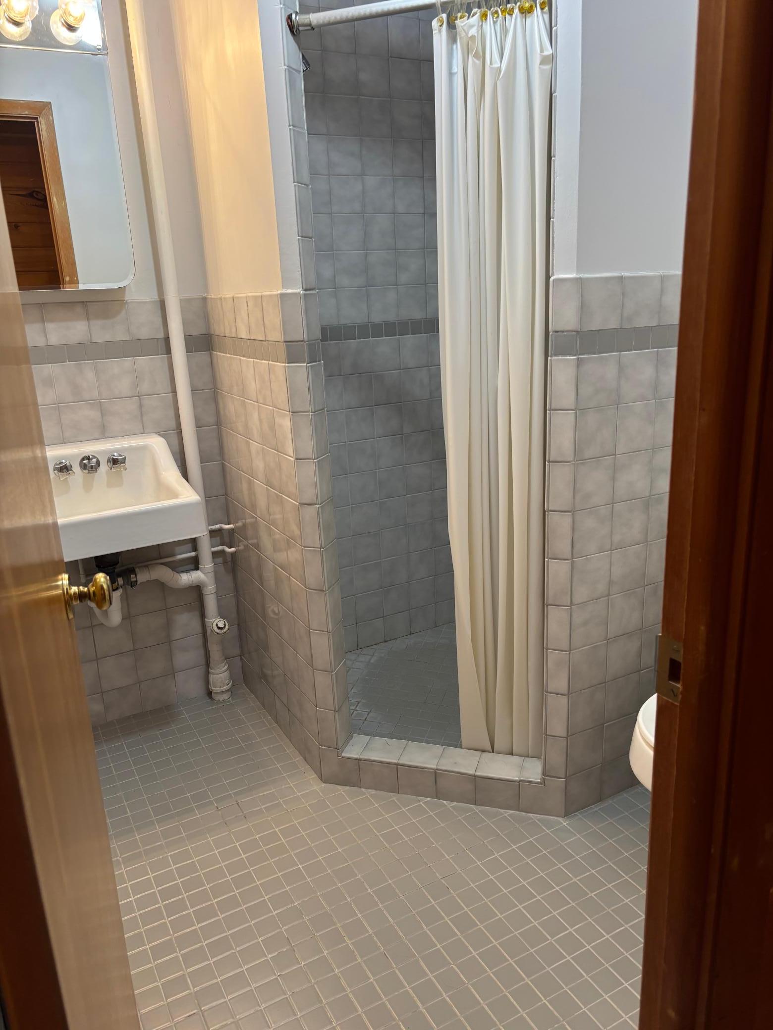 824 Brown Street Property Photo 29