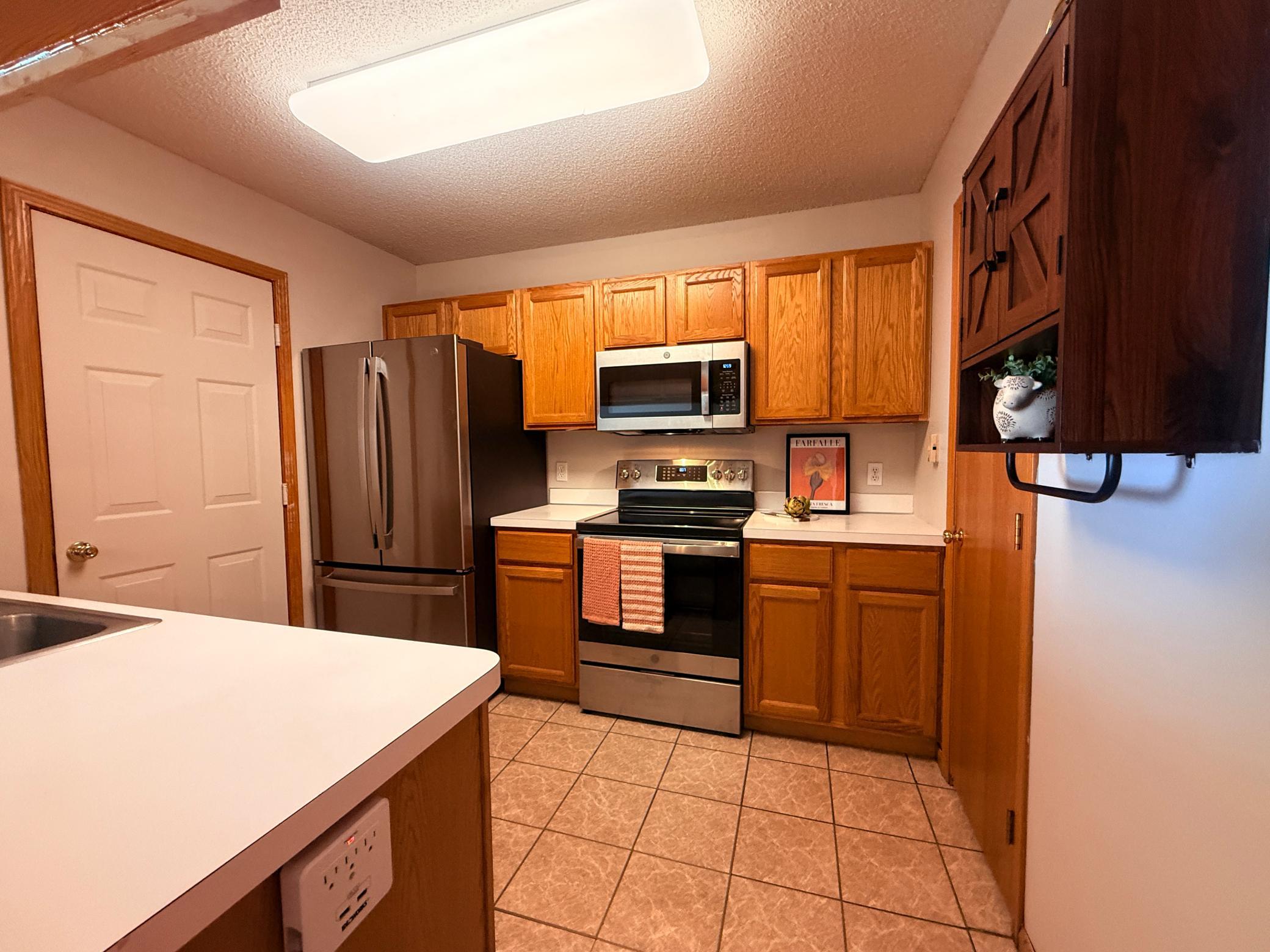1825 Southcross Drive W 2306 Property Photo 5