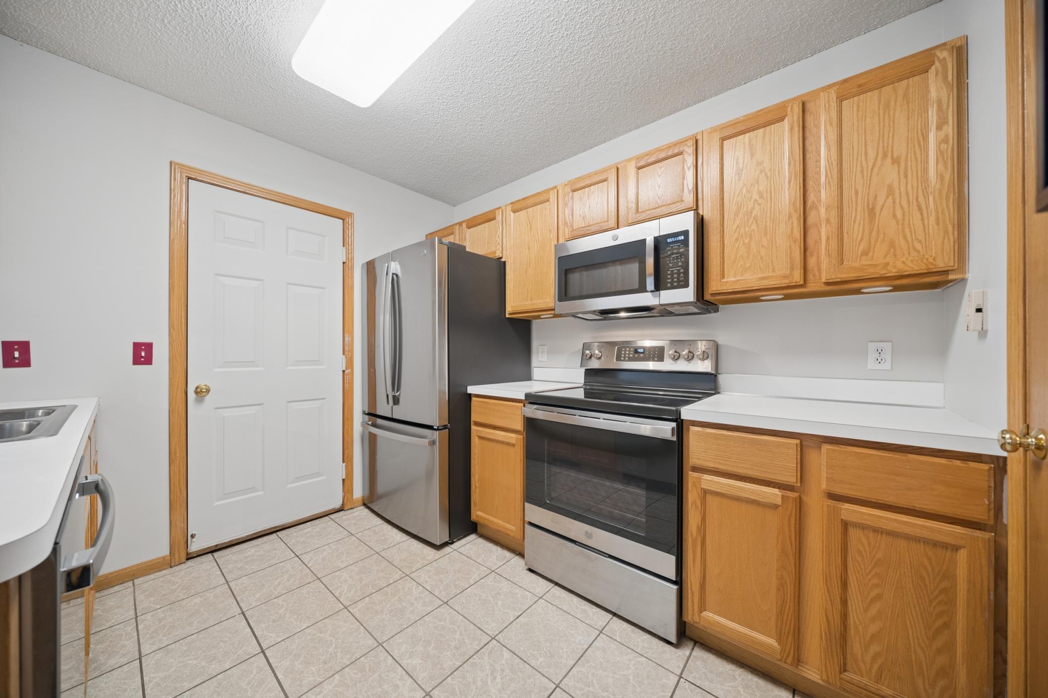 1825 Southcross Drive W 2306 Property Photo 7