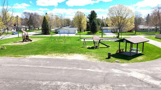 7066294 Property Photo 24
