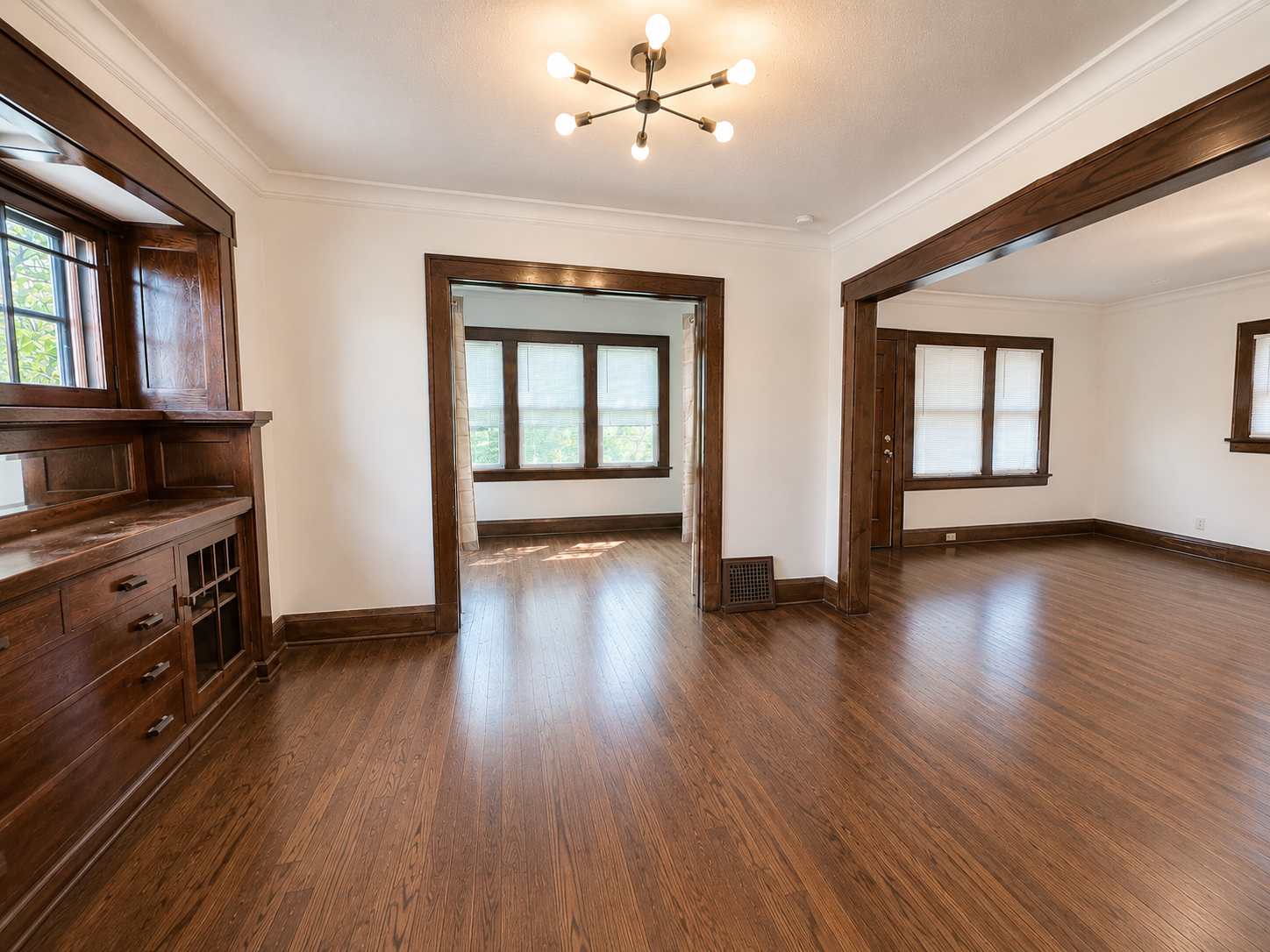 3515 Aldrich Avenue N Property Photo 3