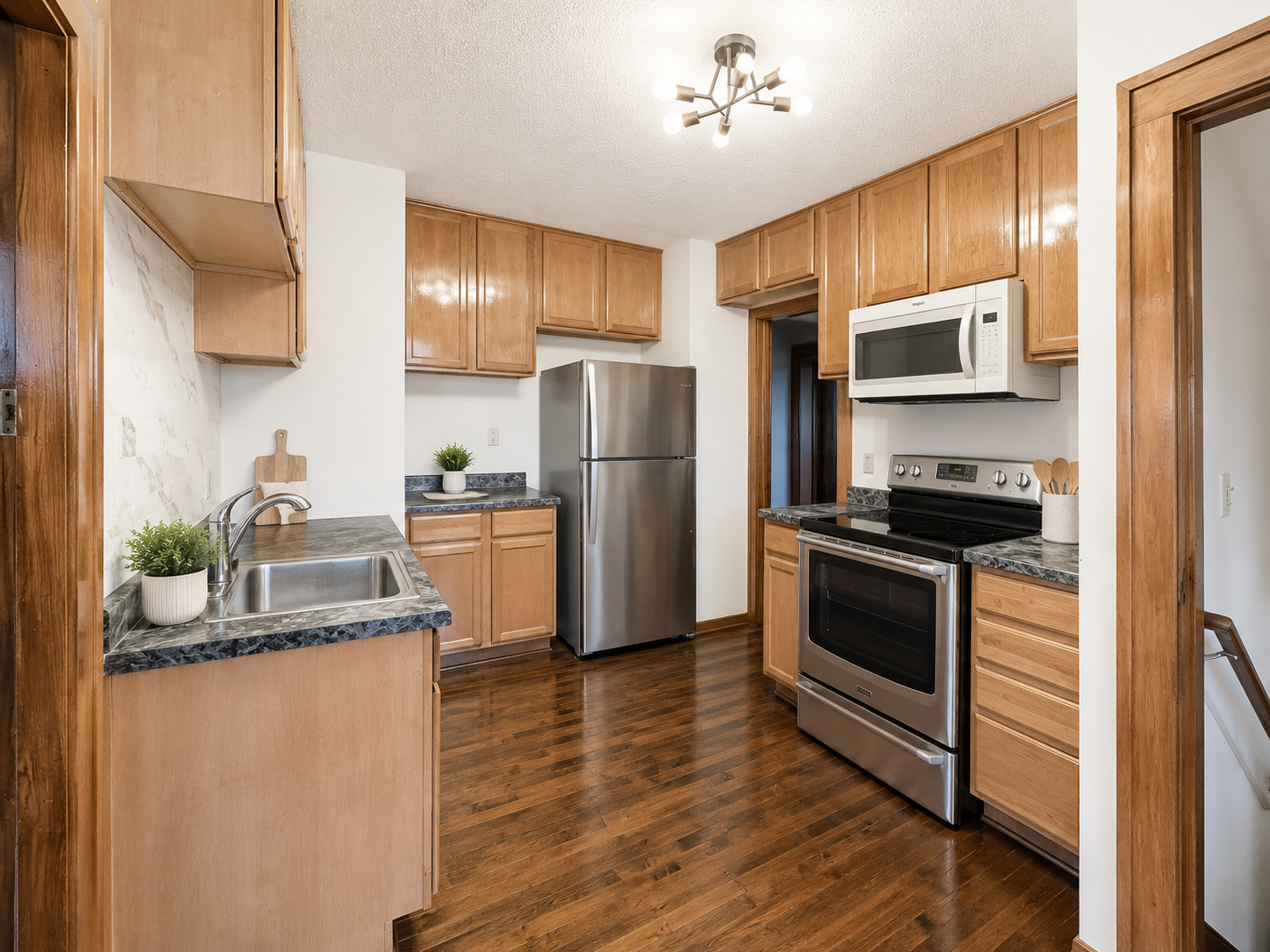 3515 Aldrich Avenue N Property Photo 4