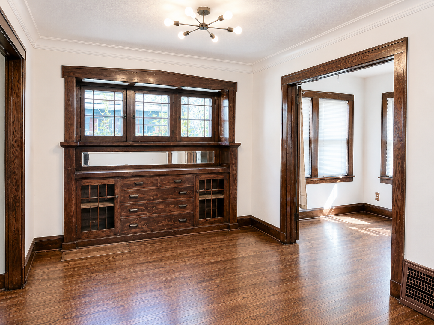 3515 Aldrich Avenue N Property Photo 6