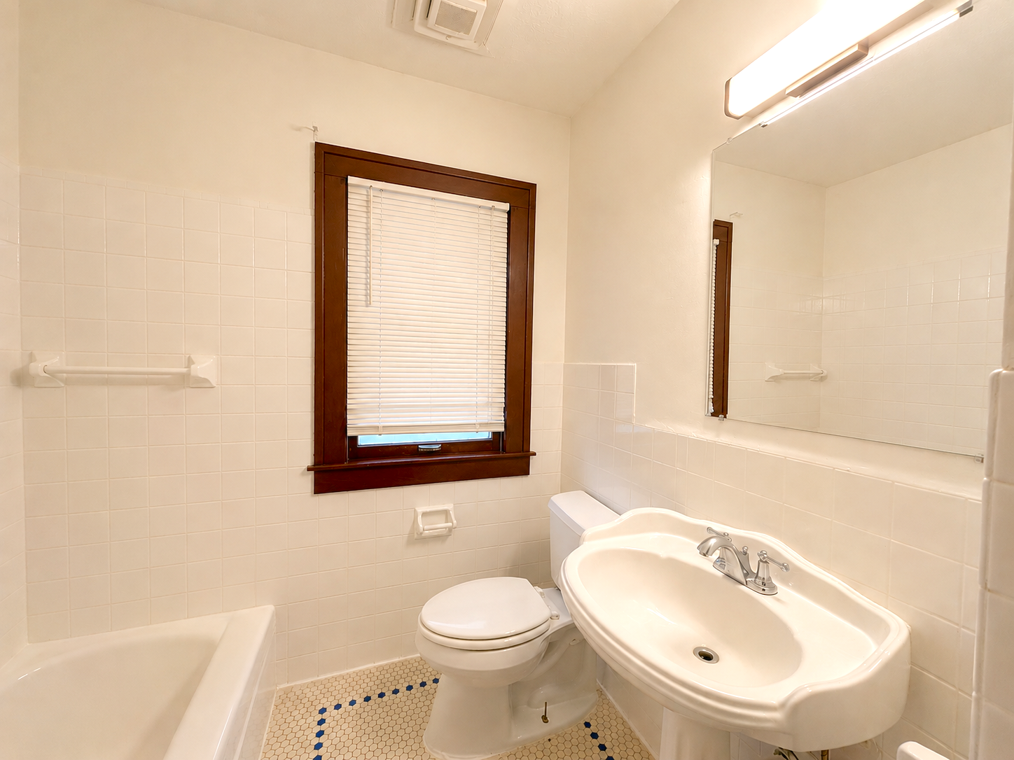 3515 Aldrich Avenue N Property Photo 11