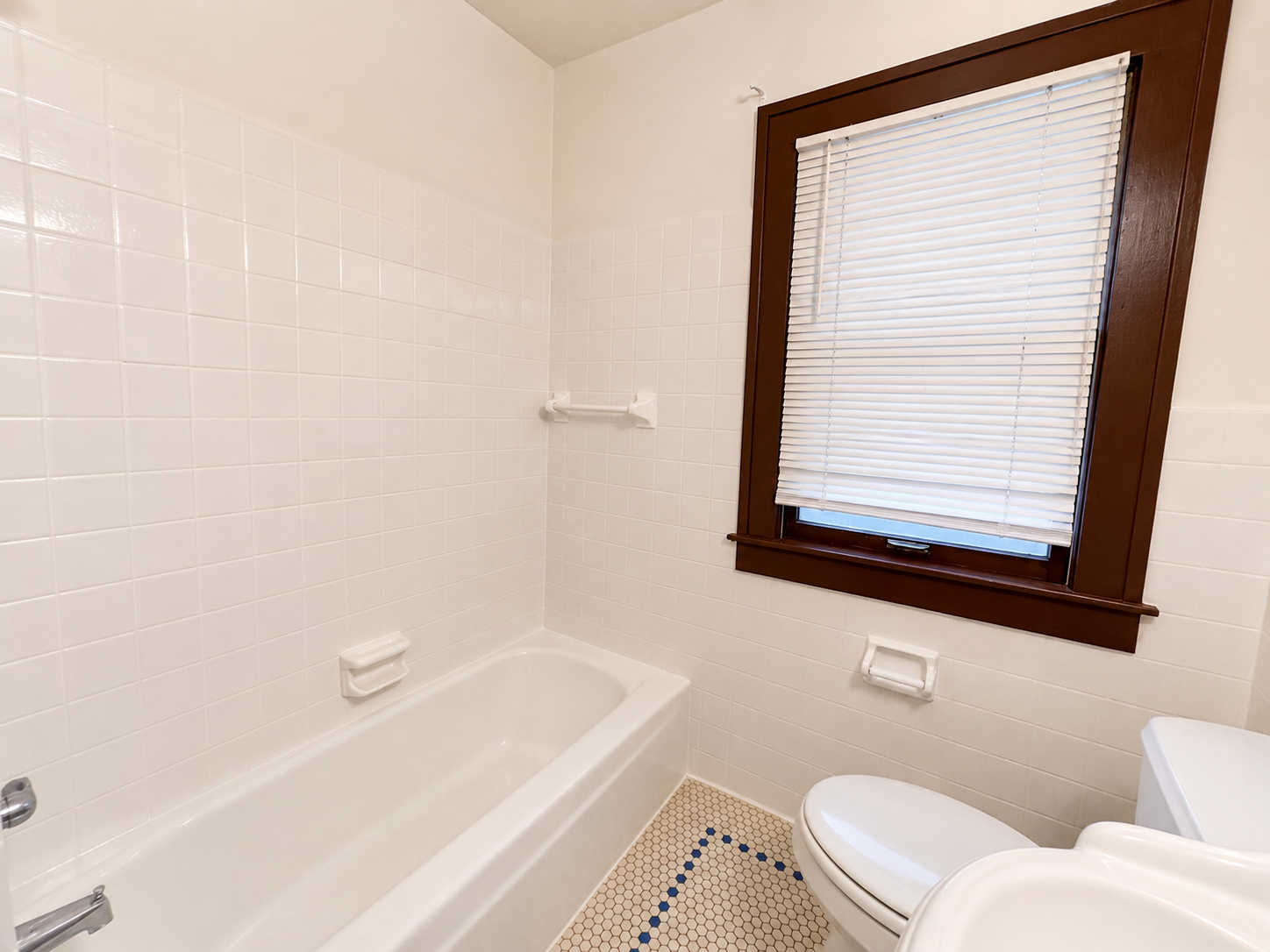 3515 Aldrich Avenue N Property Photo 13