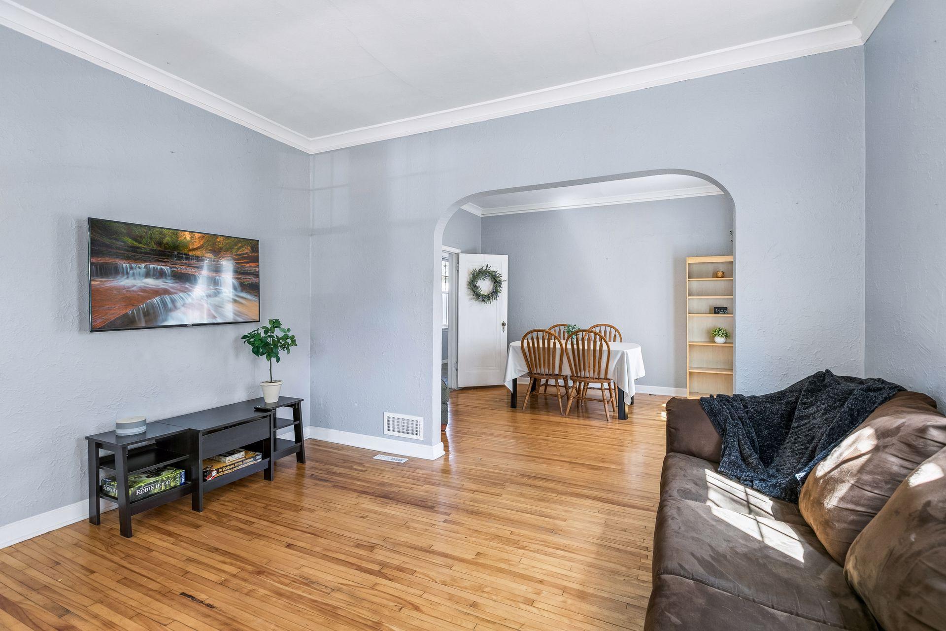 1505 Sherburne Avenue Property Photo 5